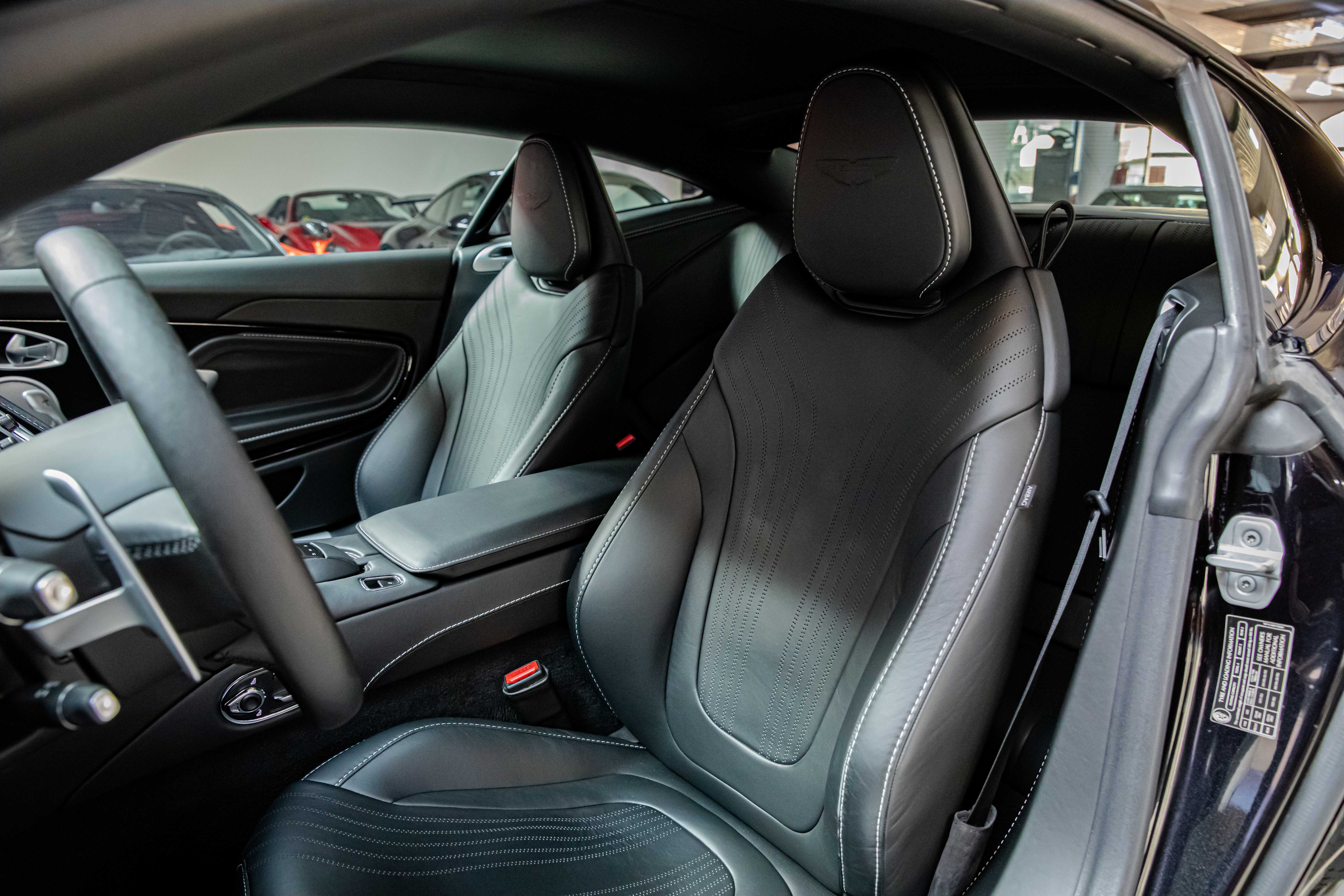 2019 Aston Martin DB11 offered by a specialist dealer in Milan, Italy, photo 20 of 20