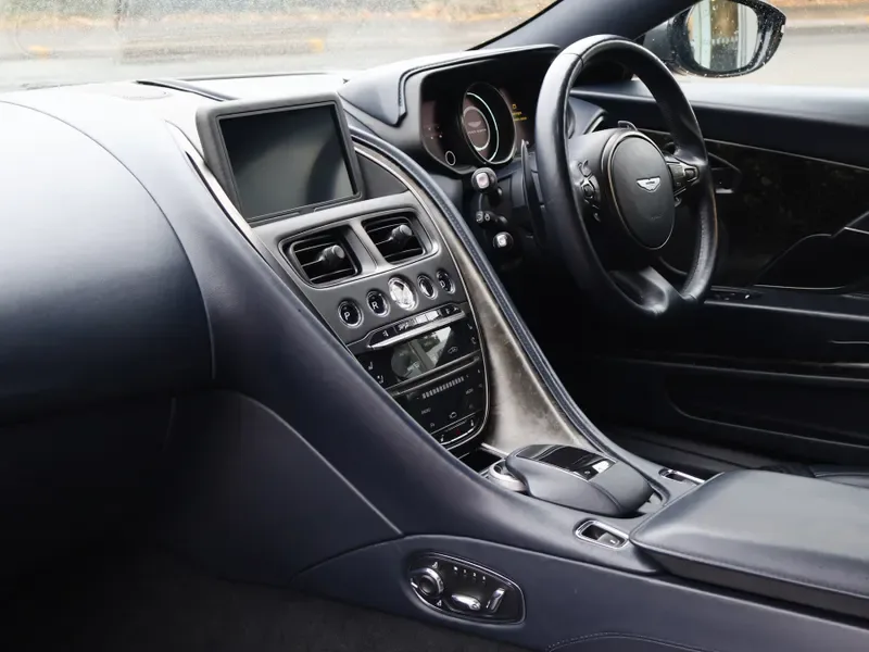 2019 Aston Martin DB11 Volante, 19/30