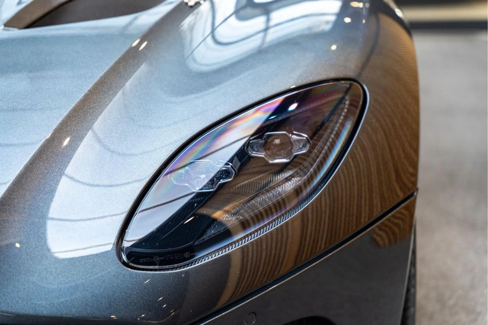 2019 Aston Martin DBS Superleggera, 12/30