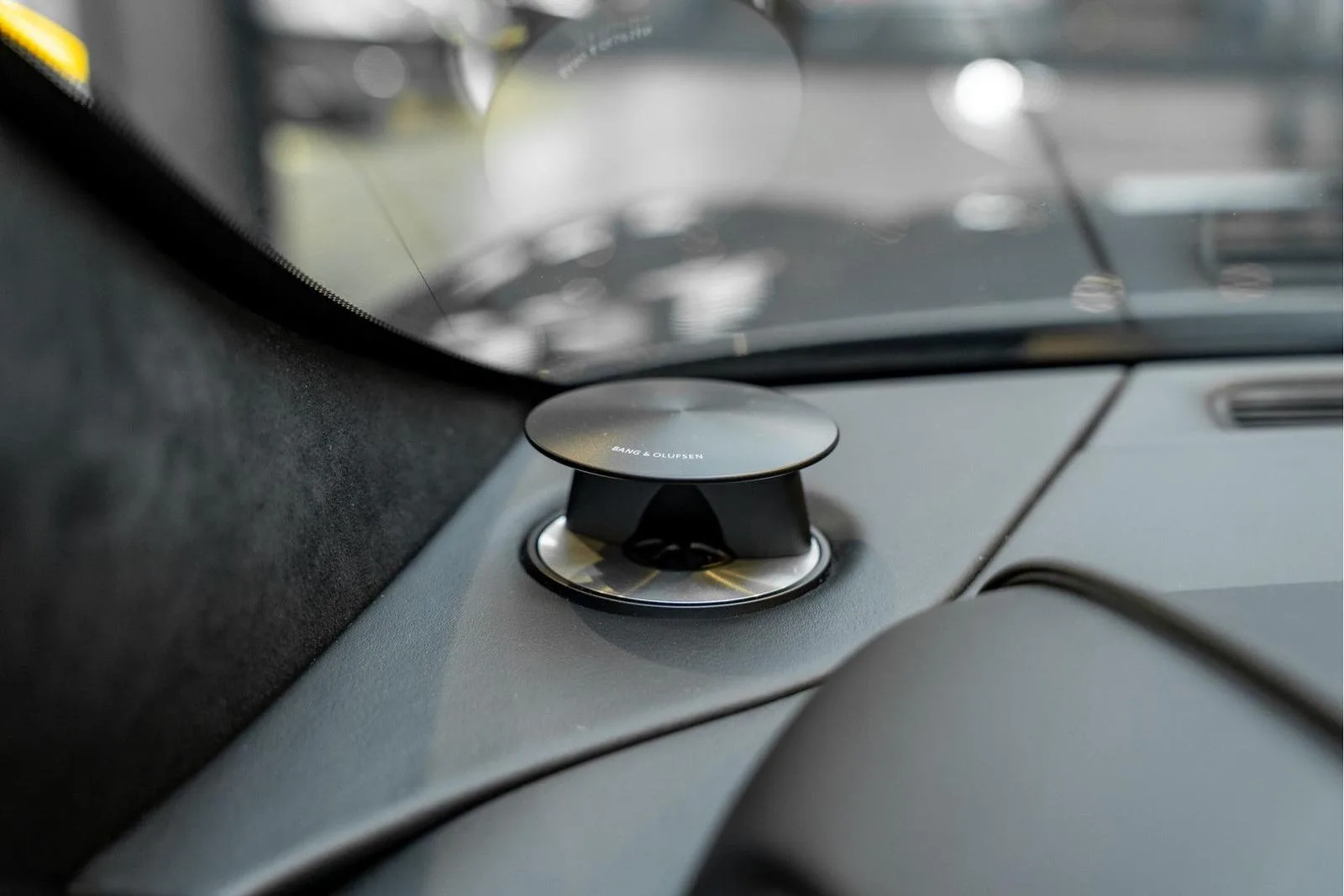 2019 Aston Martin DBS Superleggera, 28/30