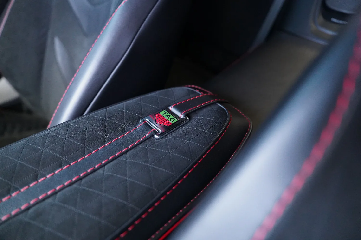 2019 Aston Martin DBS Superleggera TAG Heuer Edition, 13/19