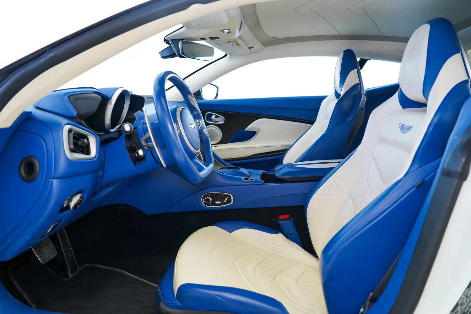 2019 Aston Martin DBS Superleggera, 7/18