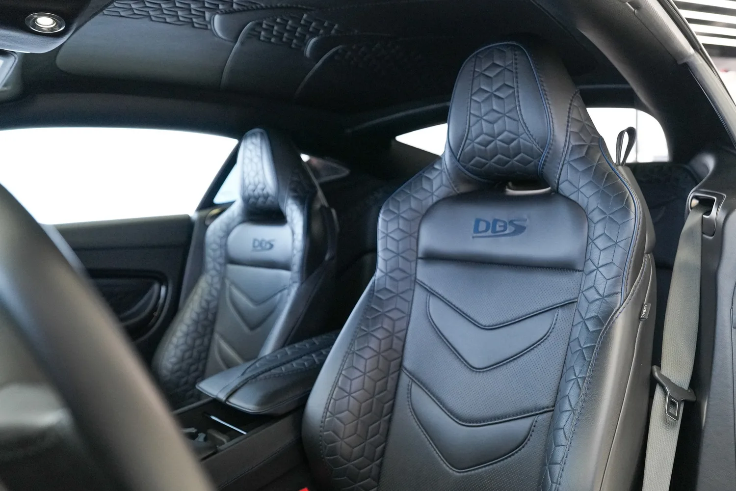 2019 Aston Martin DBS Superleggera, 5/18