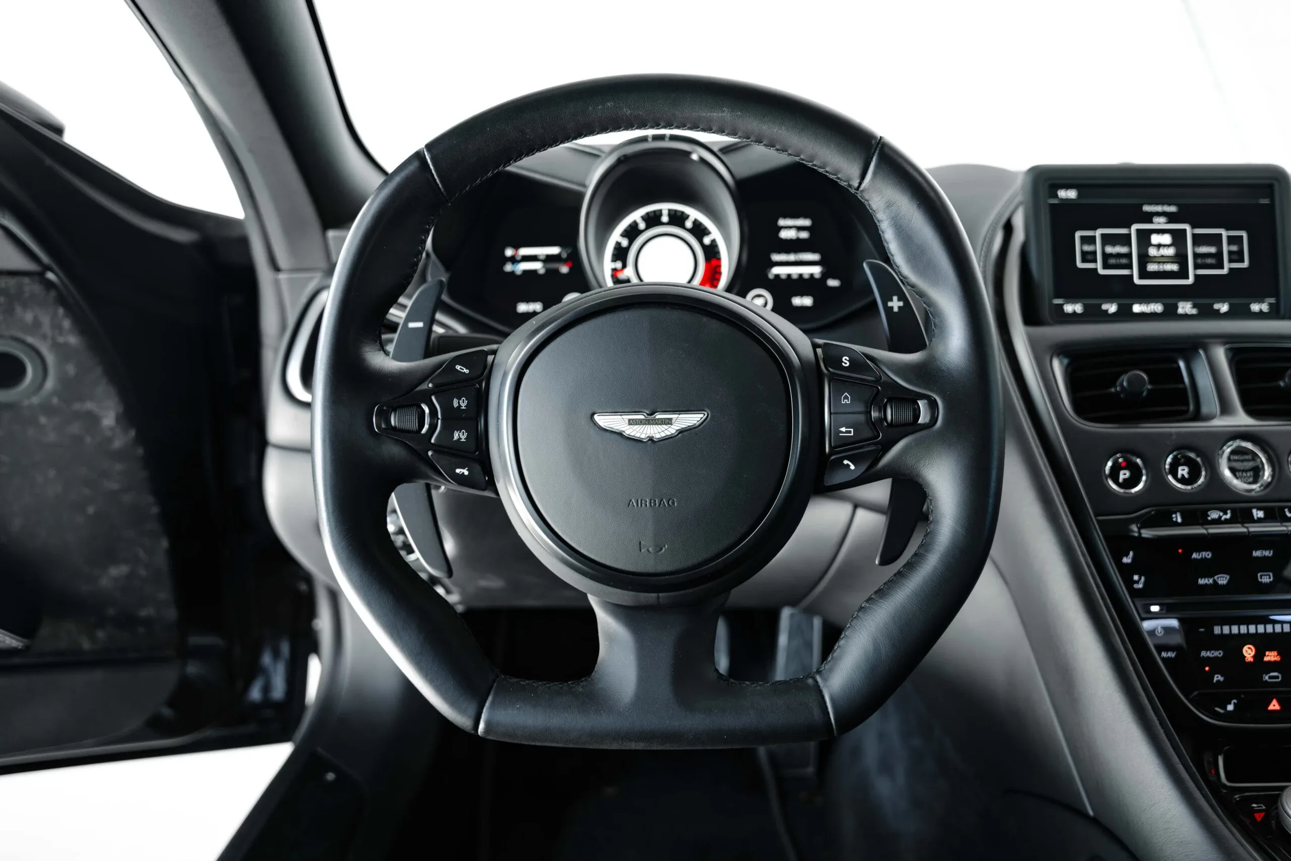 2019 Aston Martin DBS Superleggera, 30/30