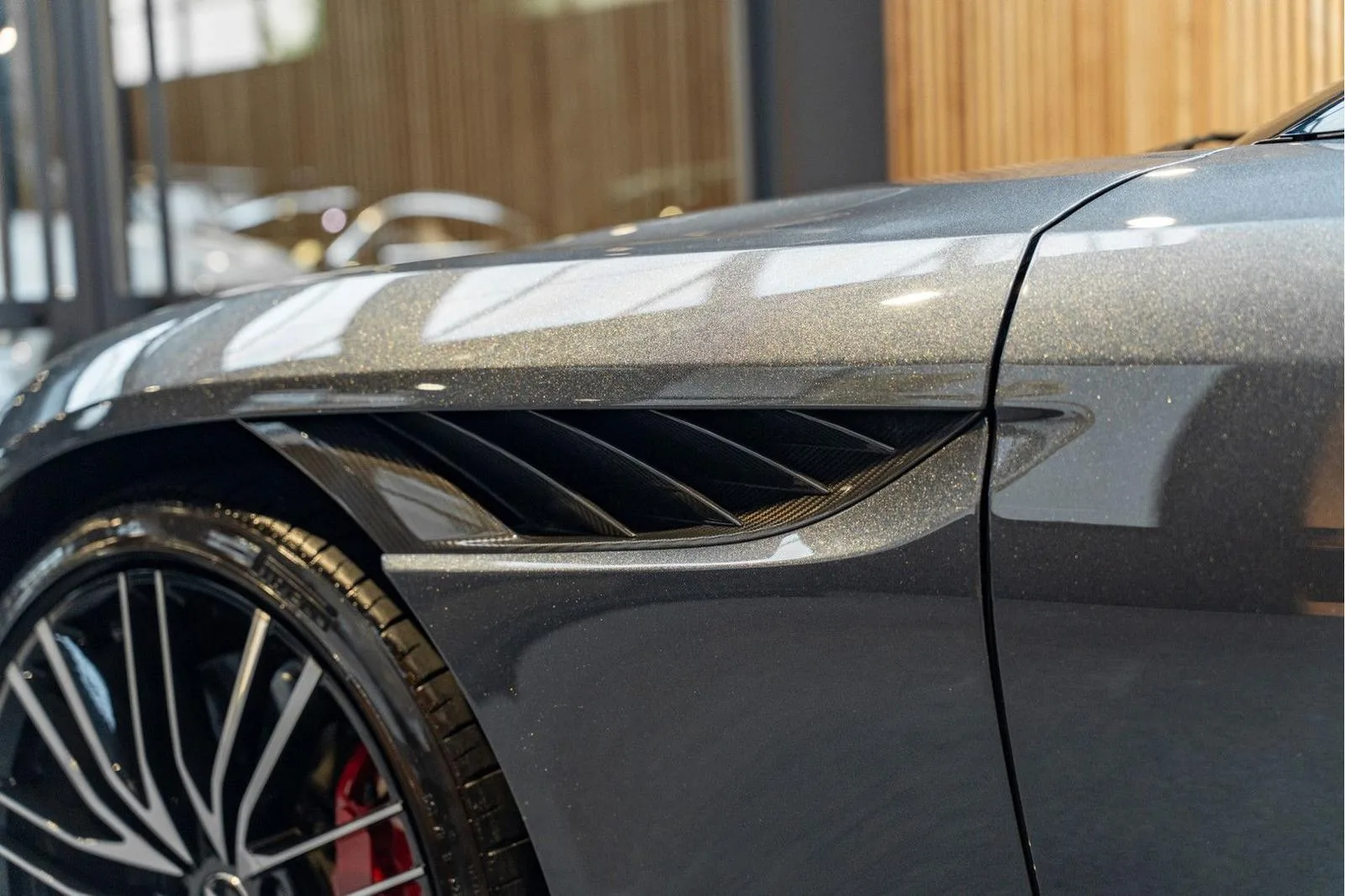 2019 Aston Martin DBS Superleggera Volante, 15/30