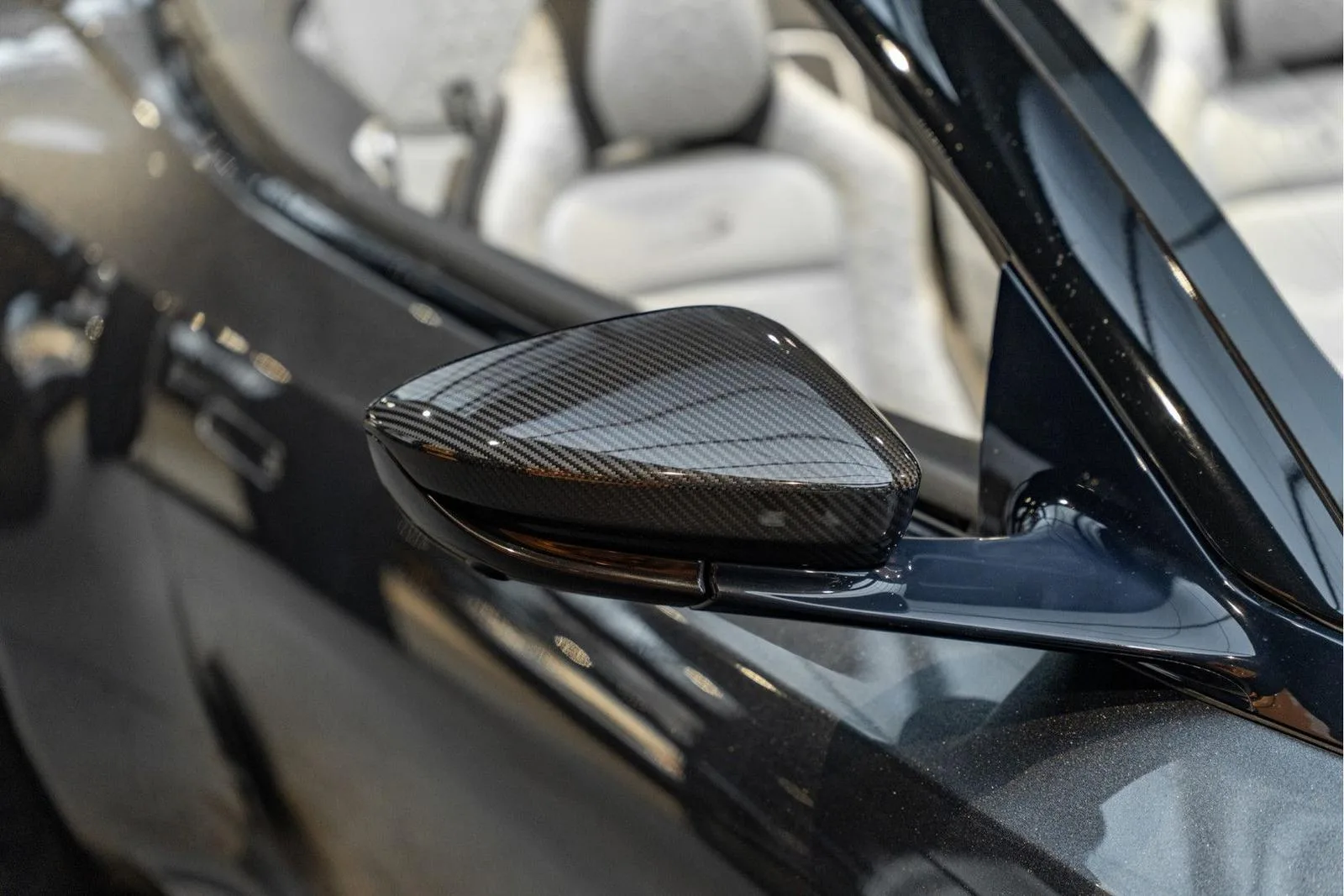 2019 Aston Martin DBS Superleggera Volante, 20/30