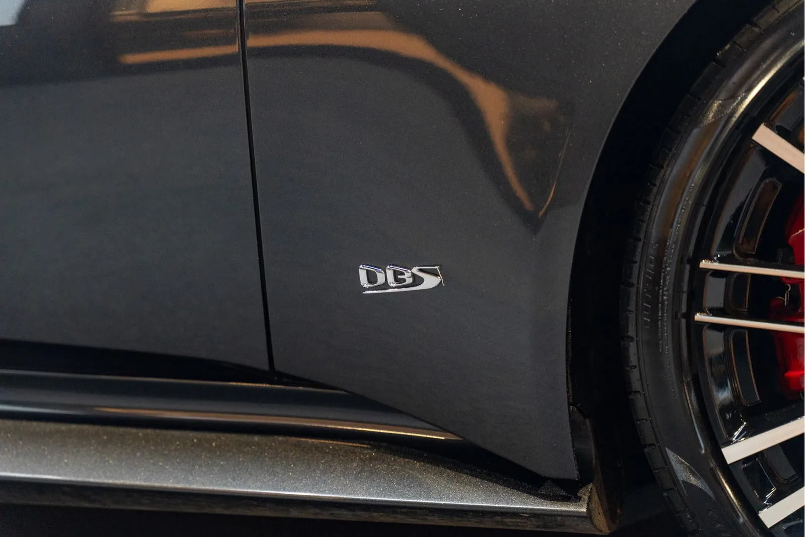 2019 Aston Martin DBS Superleggera Volante, 21/30