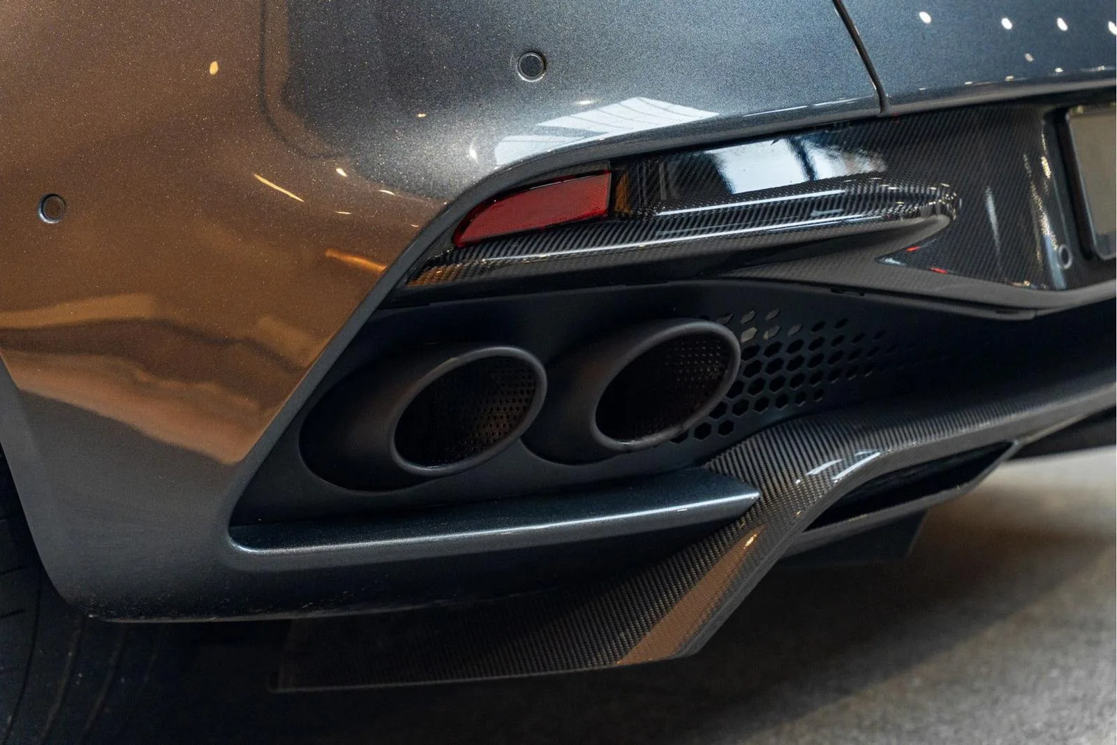 2019 Aston Martin DBS Superleggera Volante, 22/30