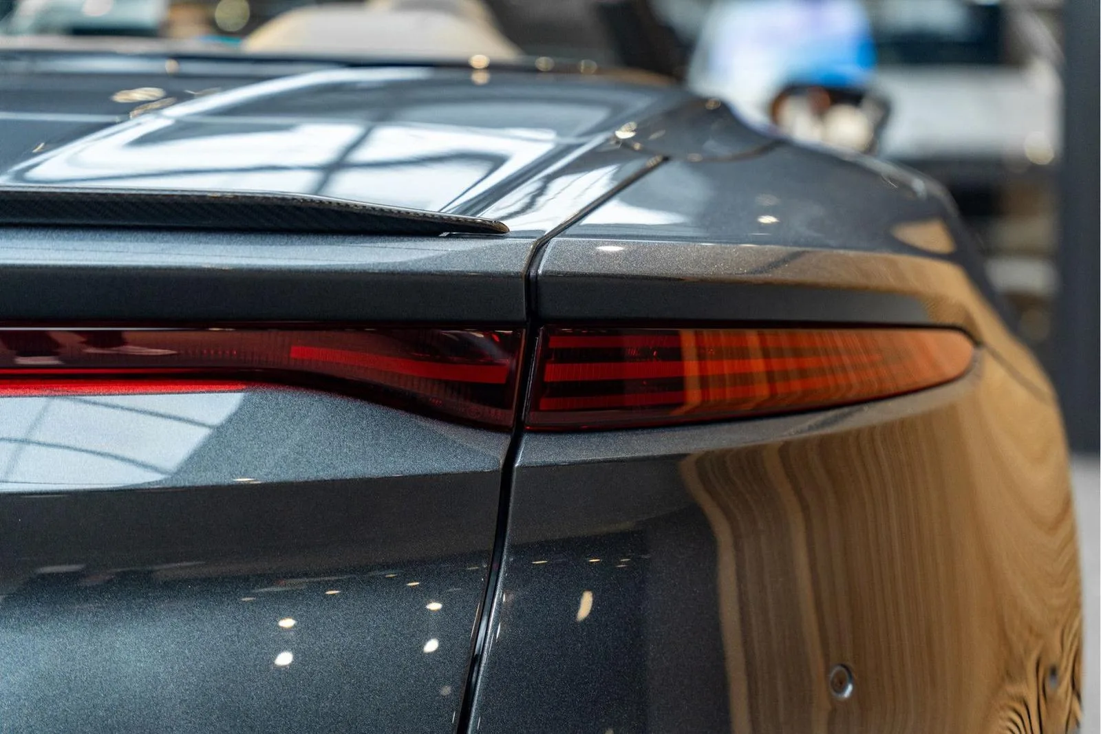 2019 Aston Martin DBS Superleggera Volante, 24/30