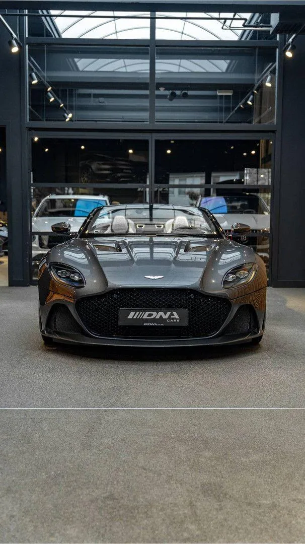 2019 Aston Martin DBS Superleggera Volante, 29/30