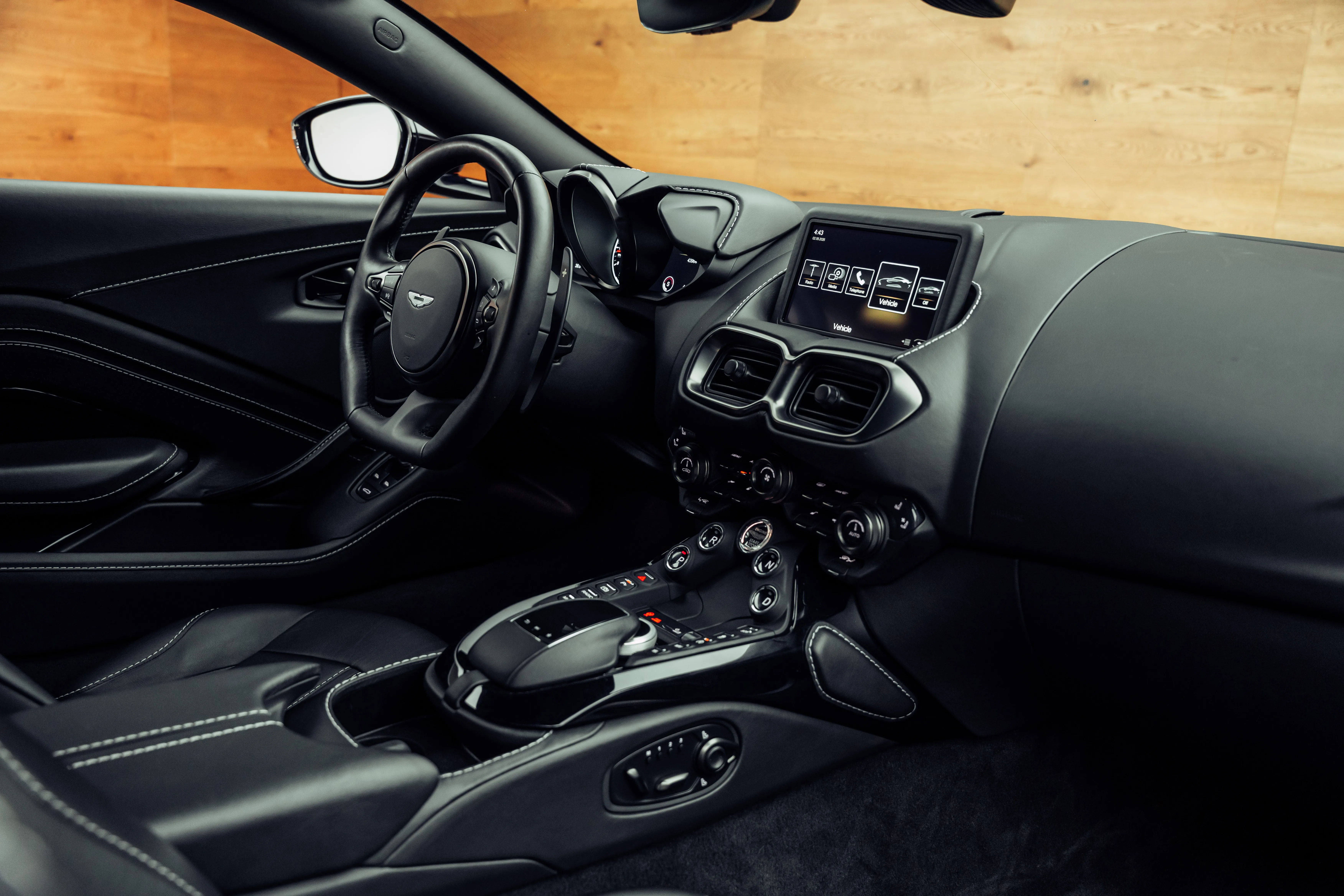 2019 Aston Martin V8 Vantage, 6/24