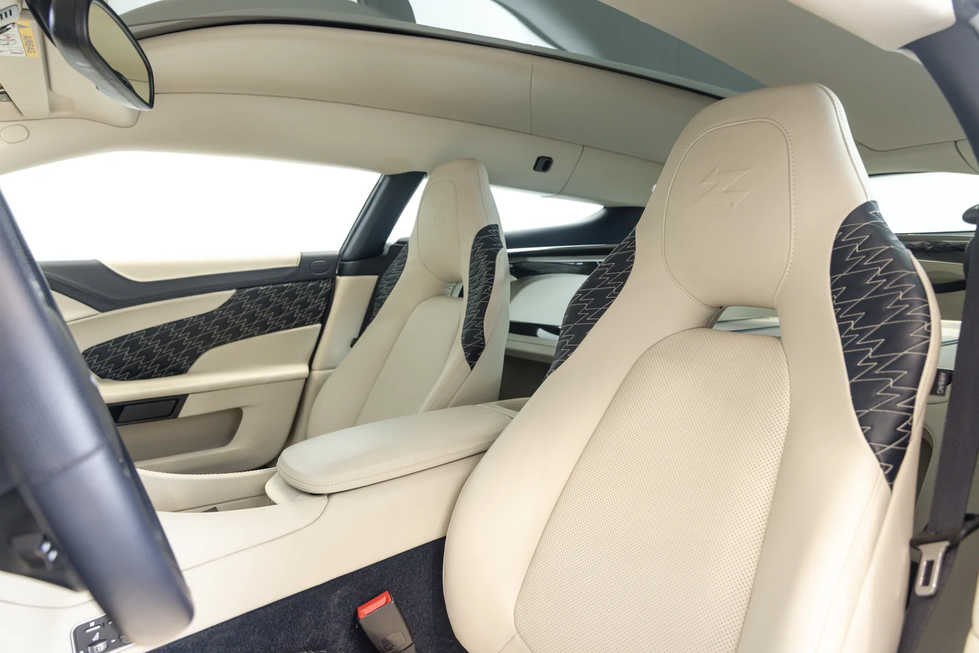 2019 Aston Martin Vanquish Zagato Shooting Brake, 4/30