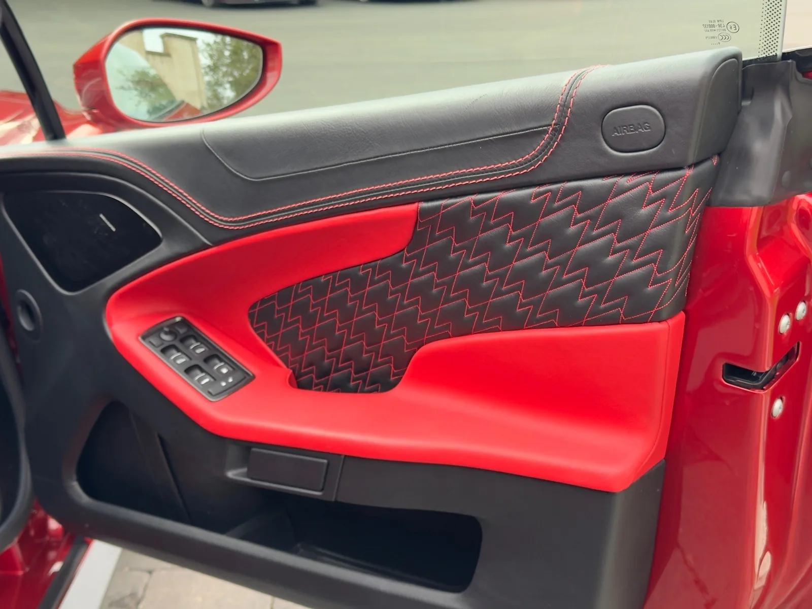 2019 Aston Martin Vanquish Zagato Shooting Brake, 18/30