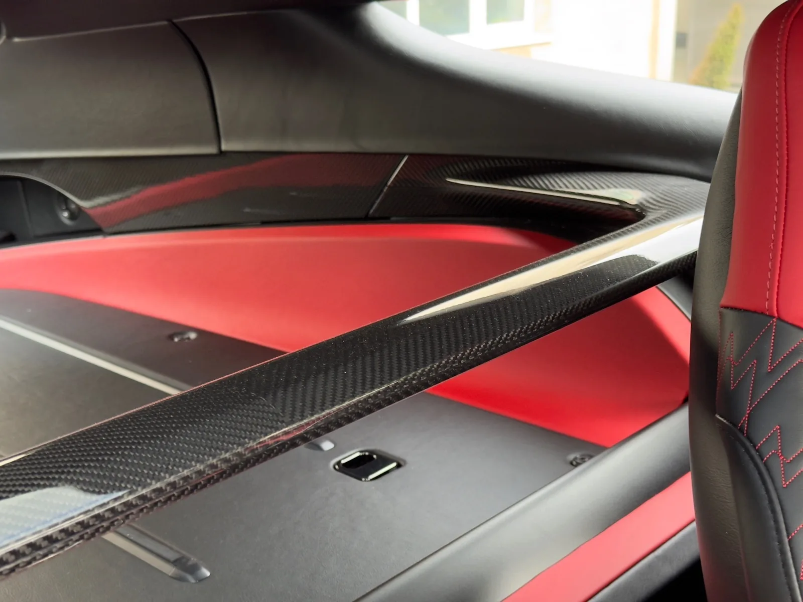 2019 Aston Martin Vanquish Zagato Shooting Brake, 26/30