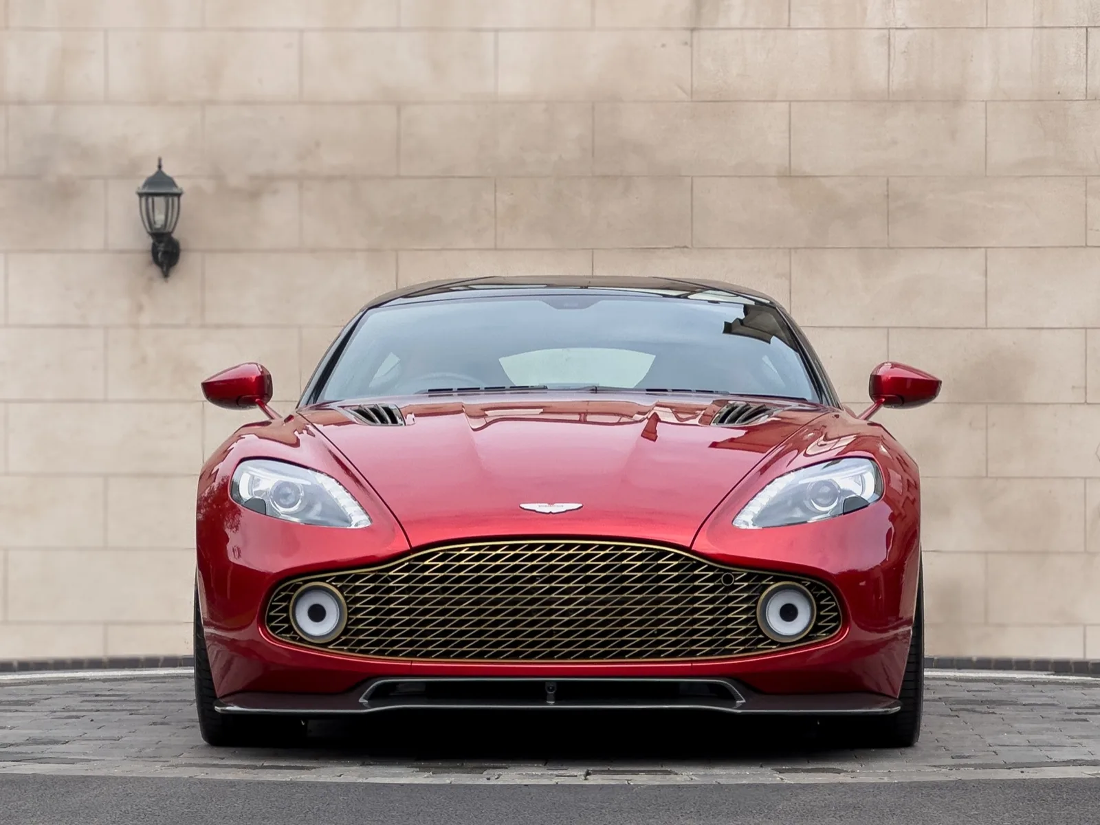 2019 Aston Martin Vanquish Zagato Shooting Brake, 2/30