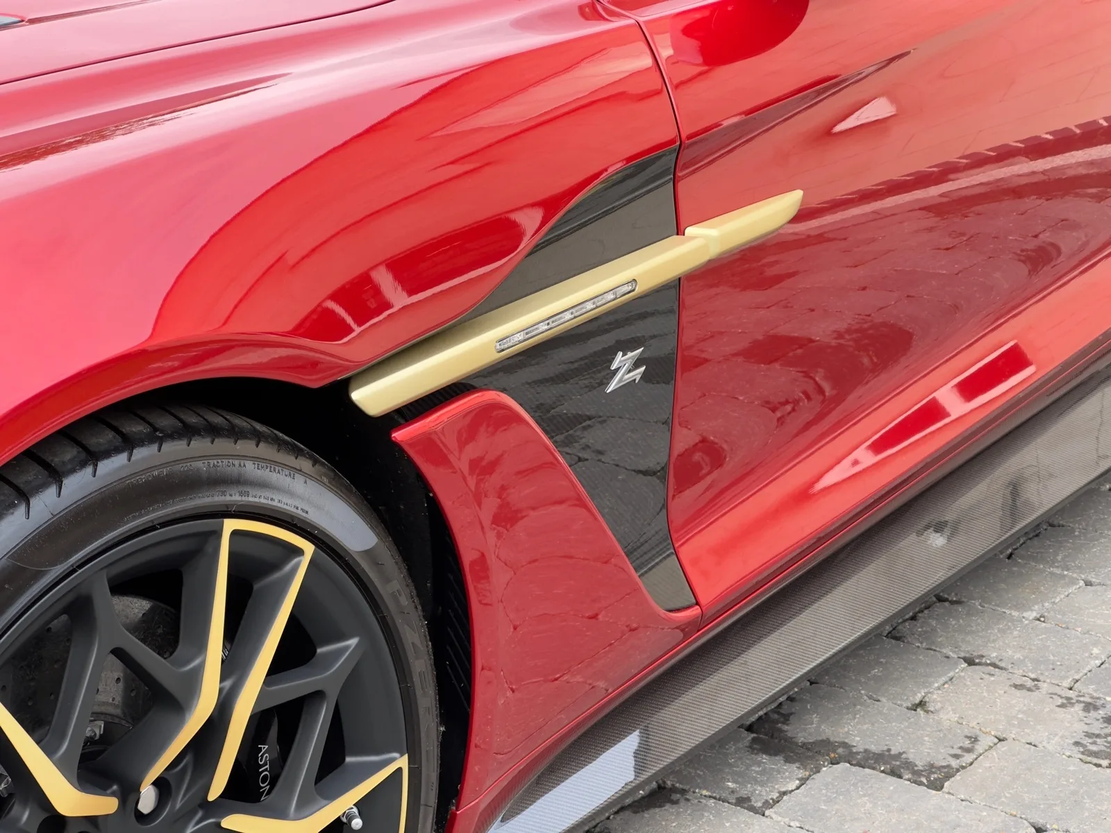 2019 Aston Martin Vanquish Zagato Shooting Brake, 14/30