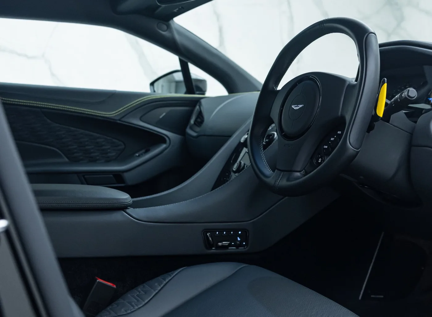 2019 Aston Martin Vanquish Zagato Shooting Brake offered by a specialist dealer in Banstead, United Kingdom, photo 11 of 25