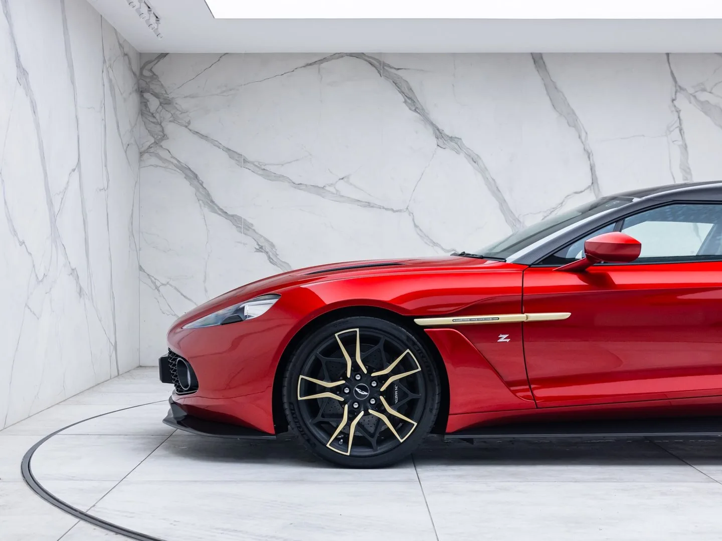 2019 Aston Martin Vanquish Zagato Shooting Brake, 14/30