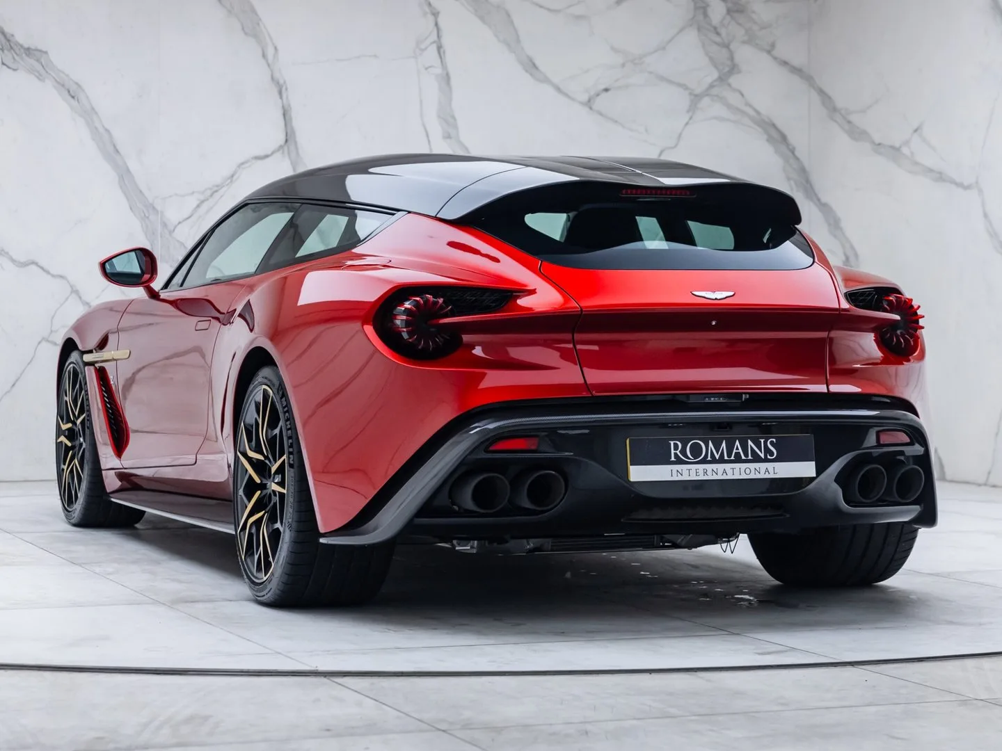 2019 Aston Martin Vanquish Zagato Shooting Brake, 17/30