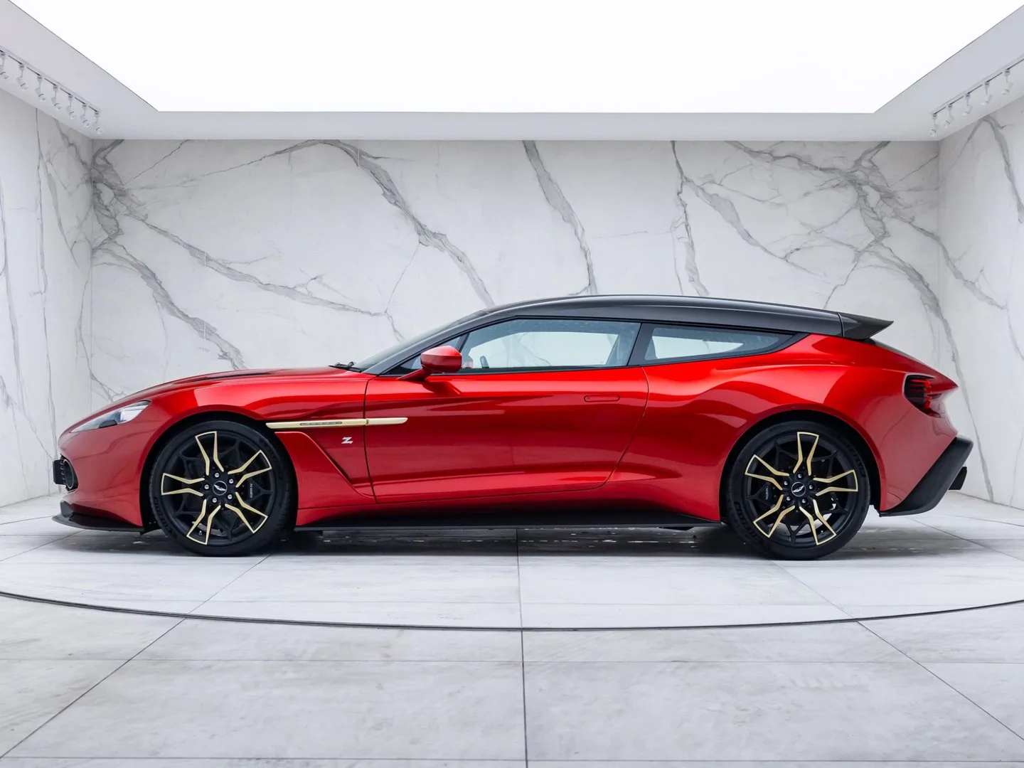 2019 Aston Martin Vanquish Zagato Shooting Brake, 27/30