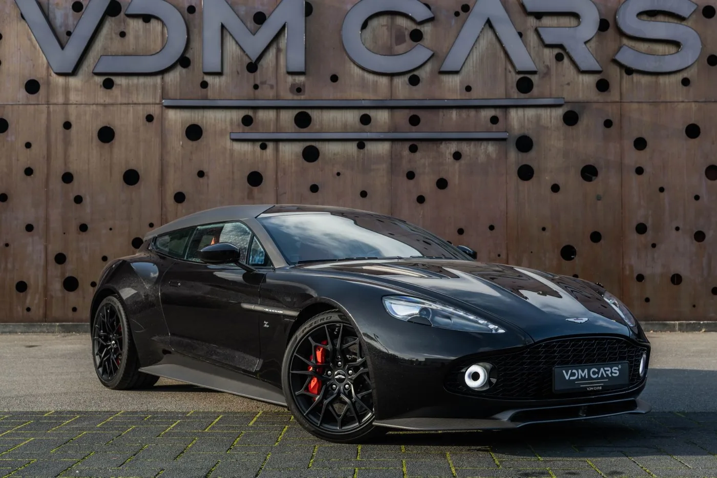 2019 Aston Martin Vanquish Zagato Shooting Brake offered by a supercar dealer in Gronau, Germany, photo 3 of 25