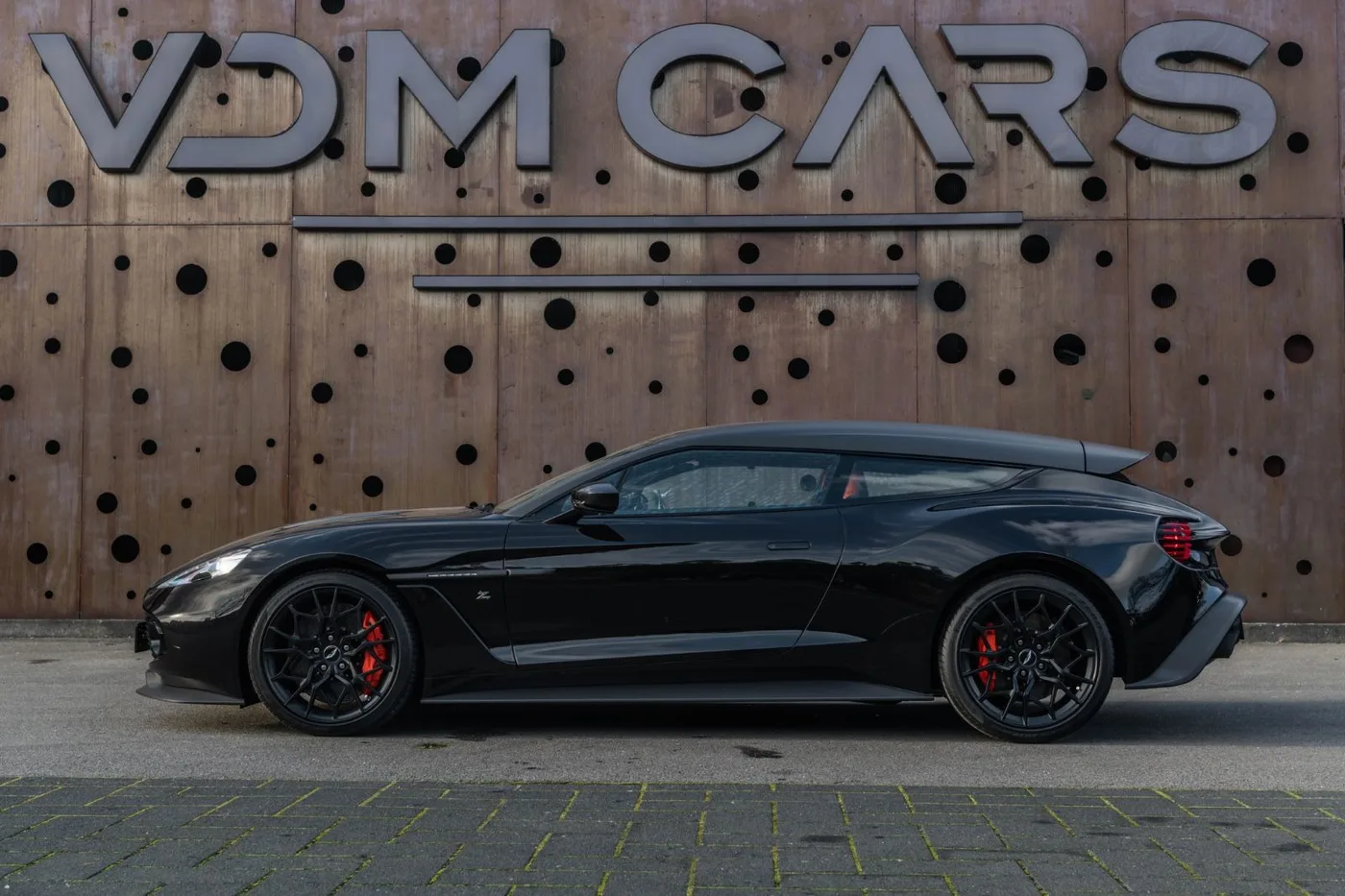 2019 Aston Martin Vanquish Zagato Shooting Brake offered by a supercar dealer in Gronau, Germany, photo 7 of 25