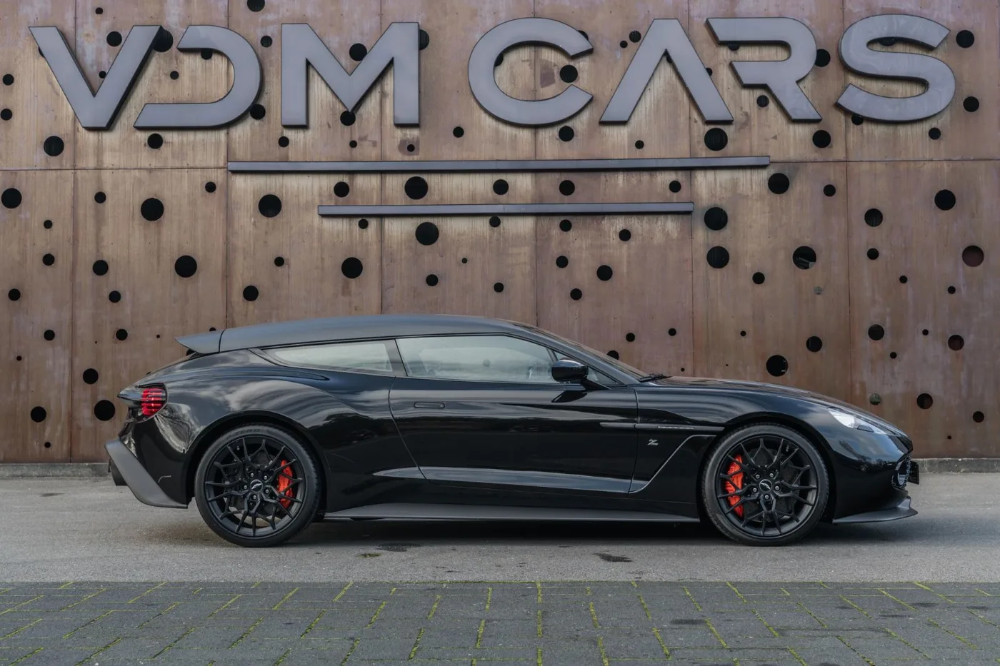 2019 Aston Martin Vanquish Zagato Shooting Brake offered by a supercar dealer in Gronau, Germany, photo 8 of 25