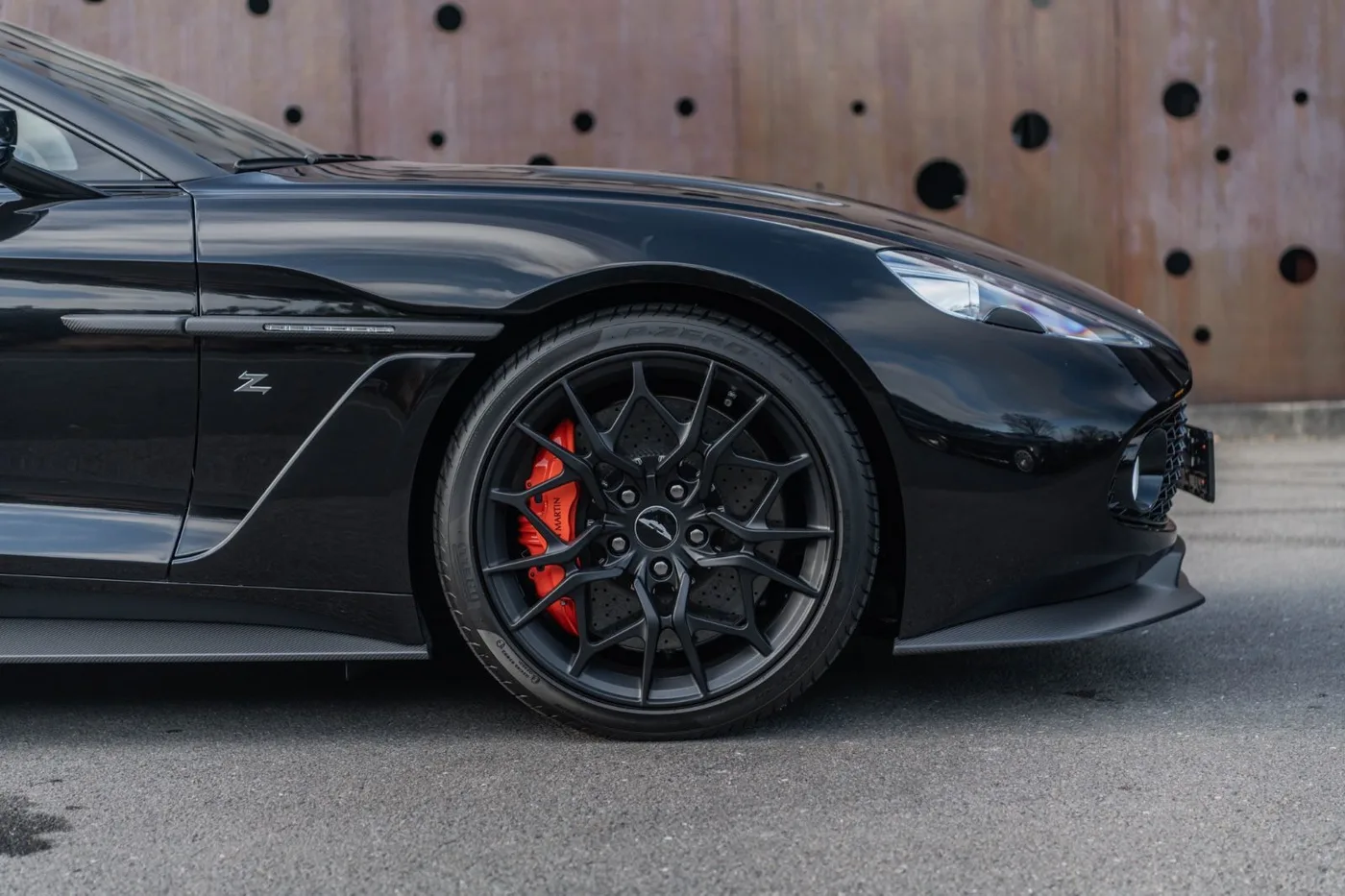 2019 Aston Martin Vanquish Zagato Shooting Brake offered by a supercar dealer in Gronau, Germany, photo 9 of 25