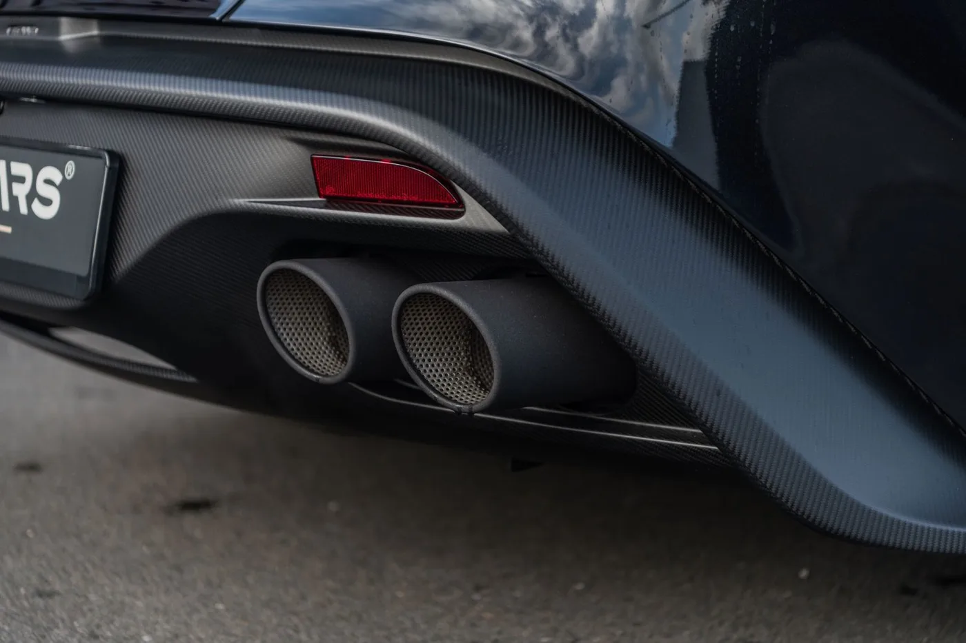 2019 Aston Martin Vanquish Zagato Shooting Brake offered by a supercar dealer in Gronau, Germany, photo 14 of 25