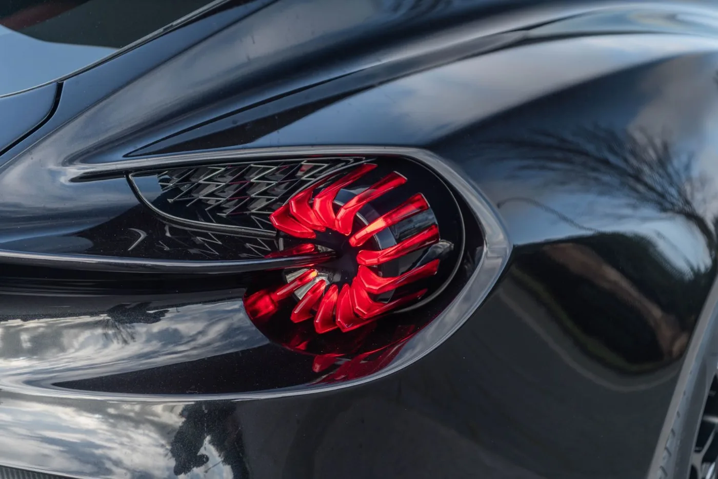 2019 Aston Martin Vanquish Zagato Shooting Brake offered by a supercar dealer in Gronau, Germany, photo 15 of 25