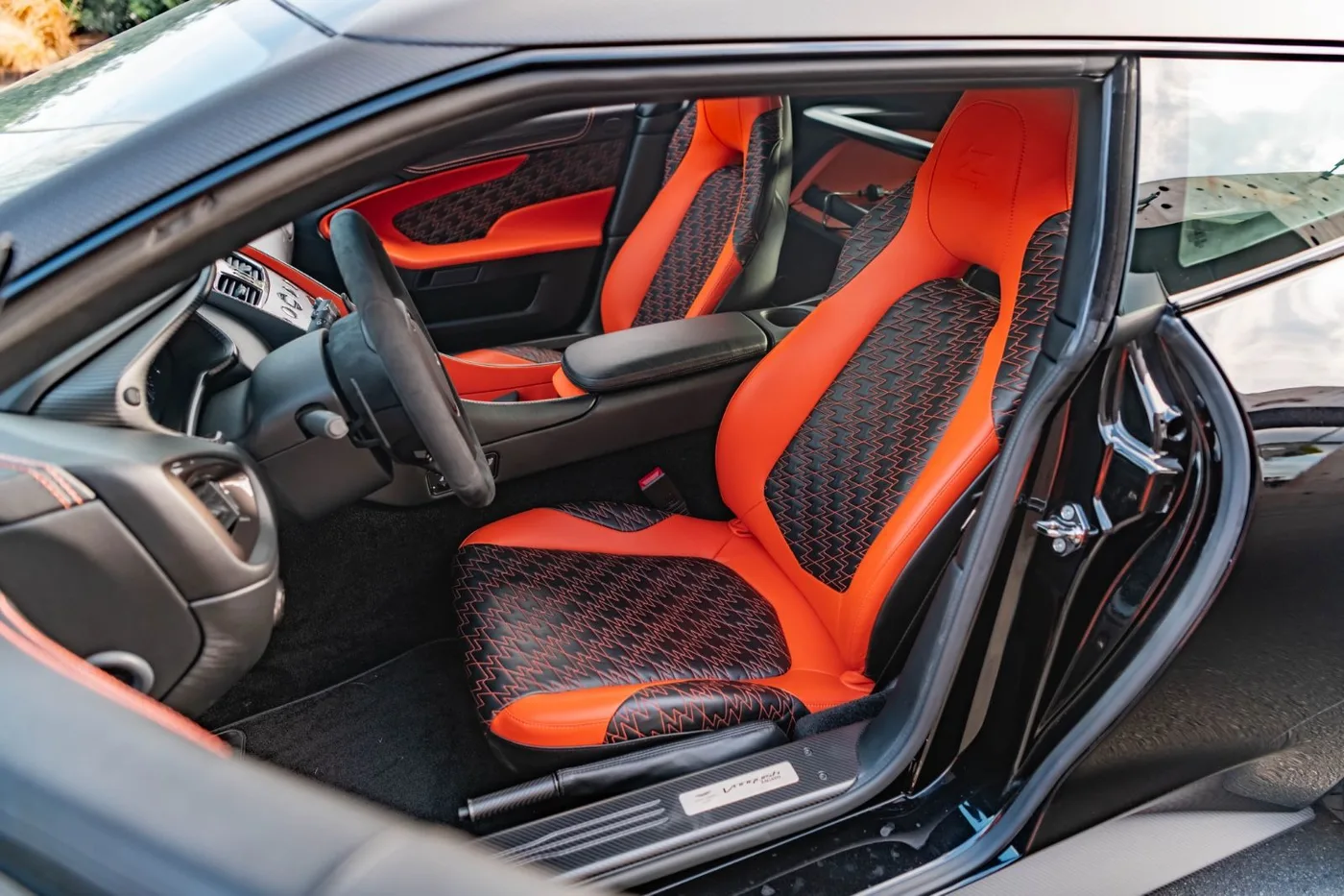 2019 Aston Martin Vanquish Zagato Shooting Brake offered by a supercar dealer in Gronau, Germany, photo 18 of 25
