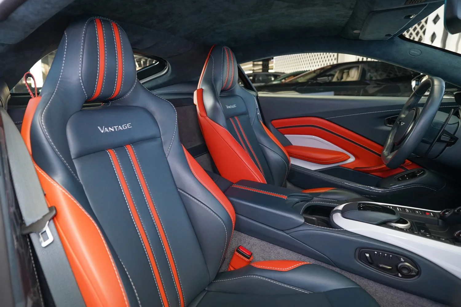 2019 Aston Martin Vantage, 9/14