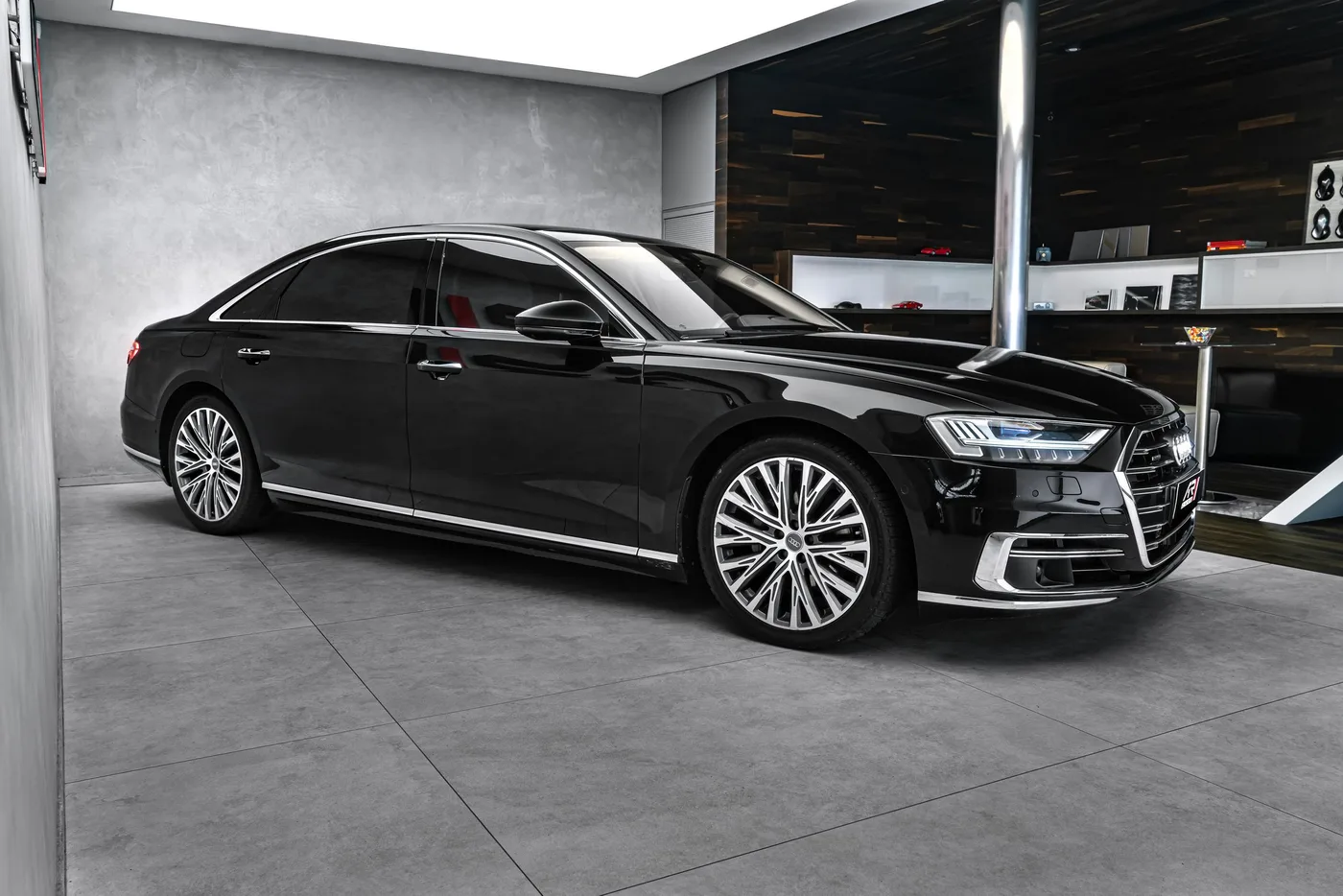 2019 Audi A8 50 TDI L proposée par un concessionnaire spécialisé à Ostrava, Tchéquie, photo 4 sur 25