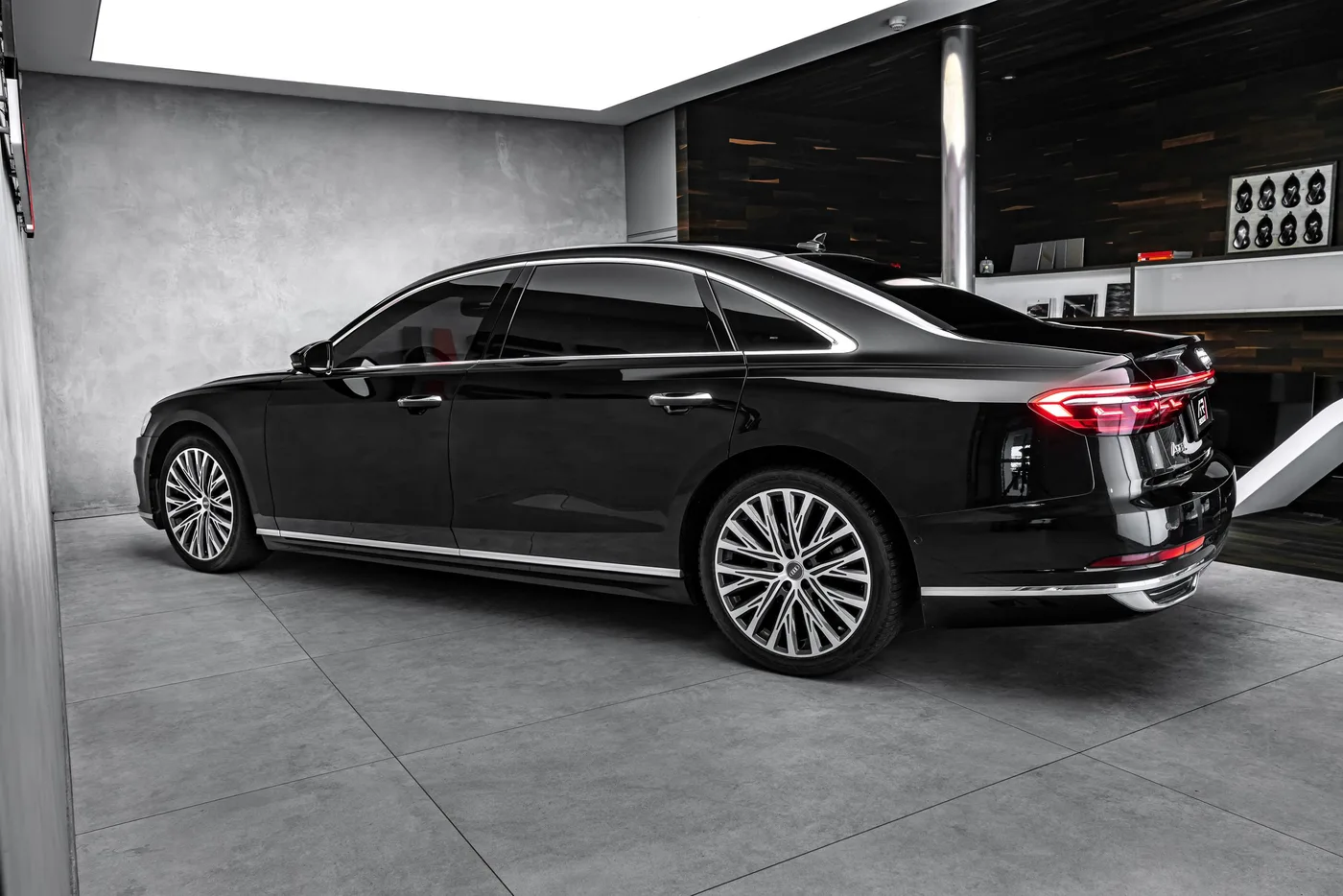 2019 Audi A8 50 TDI L proposée par un concessionnaire spécialisé à Ostrava, Tchéquie, photo 7 sur 25