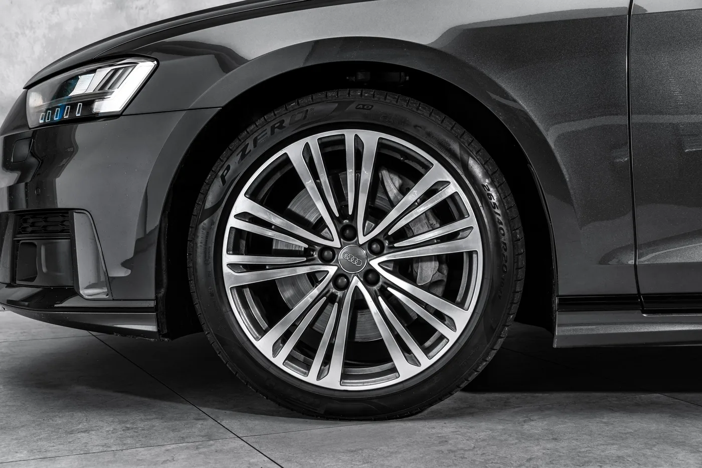 2019 Audi A8 55 TFSI angeboten von einem Fachhändler in Ostrava, Tschechien, Foto 2 von 21