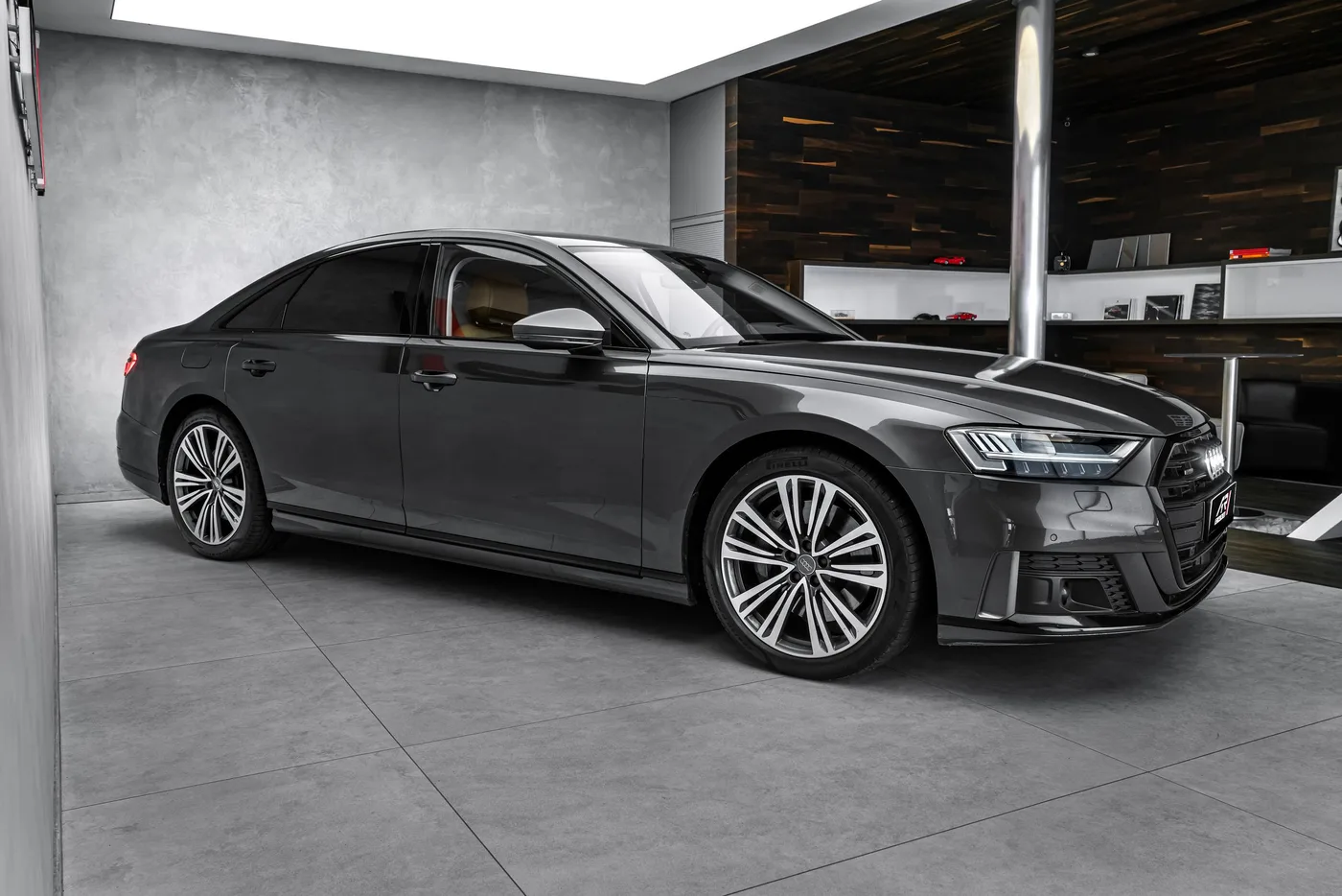 2019 Audi A8 55 TFSI angeboten von einem Fachhändler in Ostrava, Tschechien, Foto 4 von 21