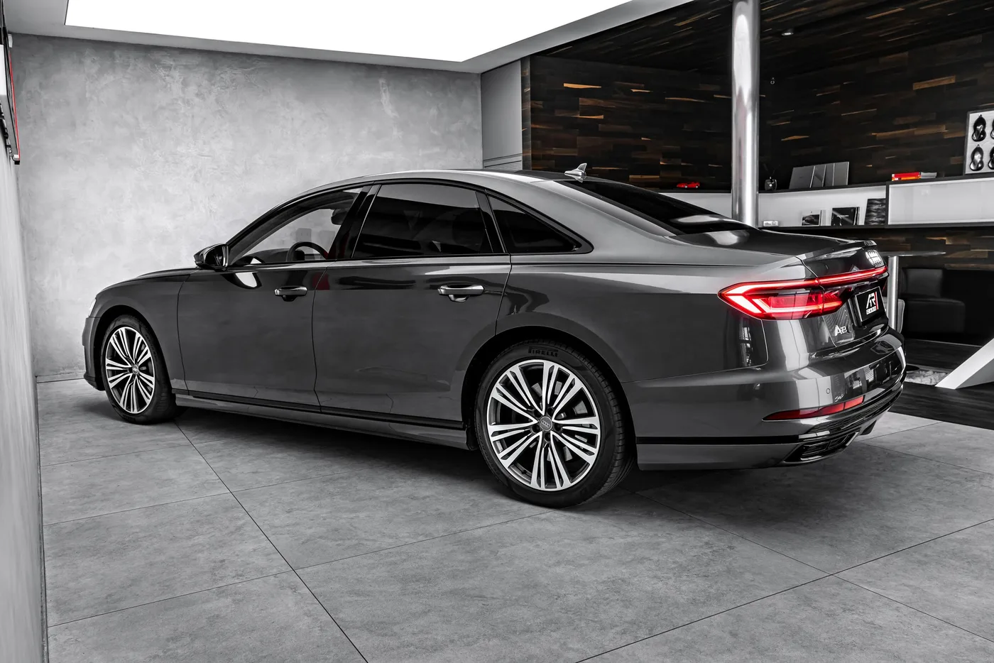 2019 Audi A8 55 TFSI angeboten von einem Fachhändler in Ostrava, Tschechien, Foto 7 von 21