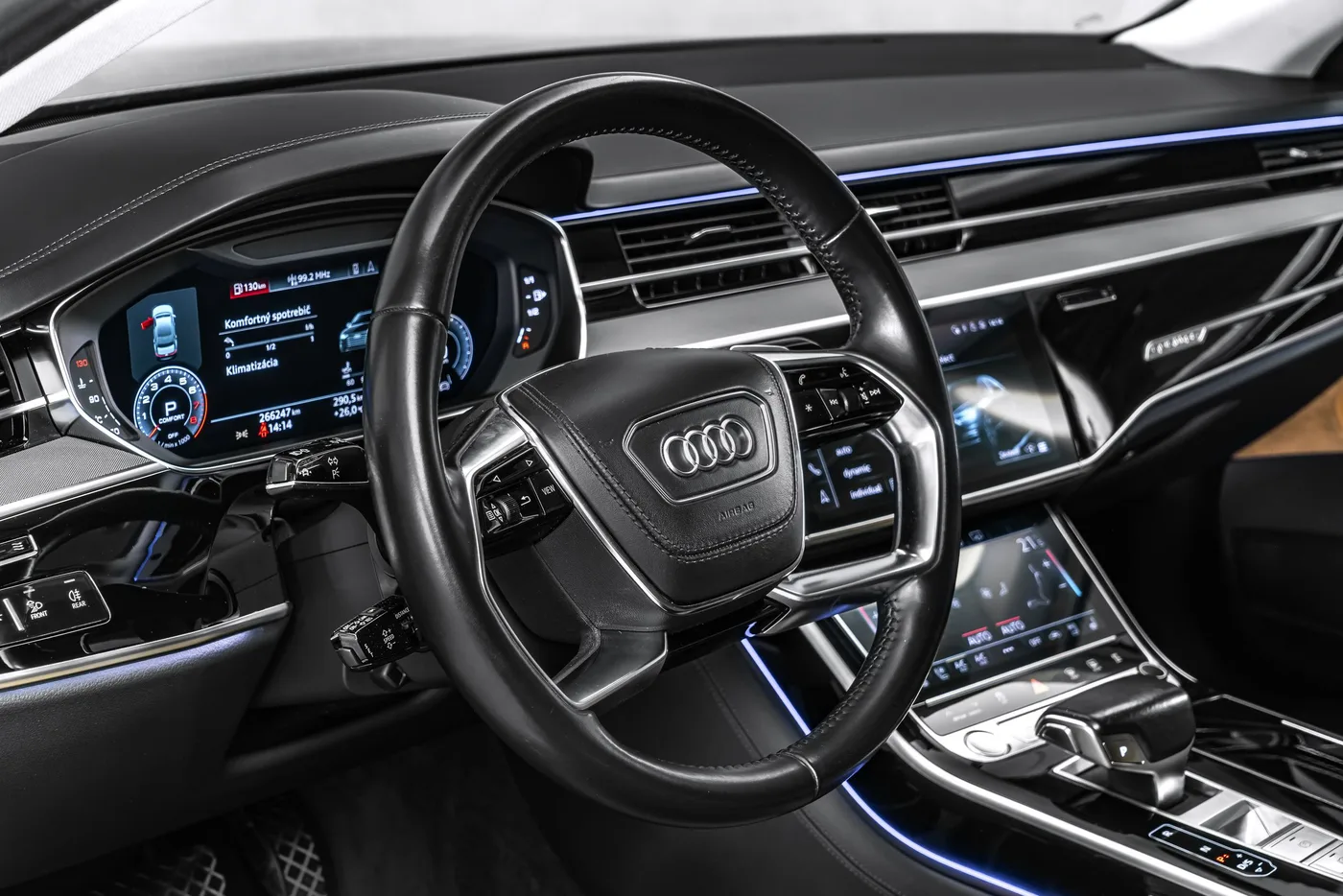 2019 Audi A8 55 TFSI angeboten von einem Fachhändler in Ostrava, Tschechien, Foto 14 von 21