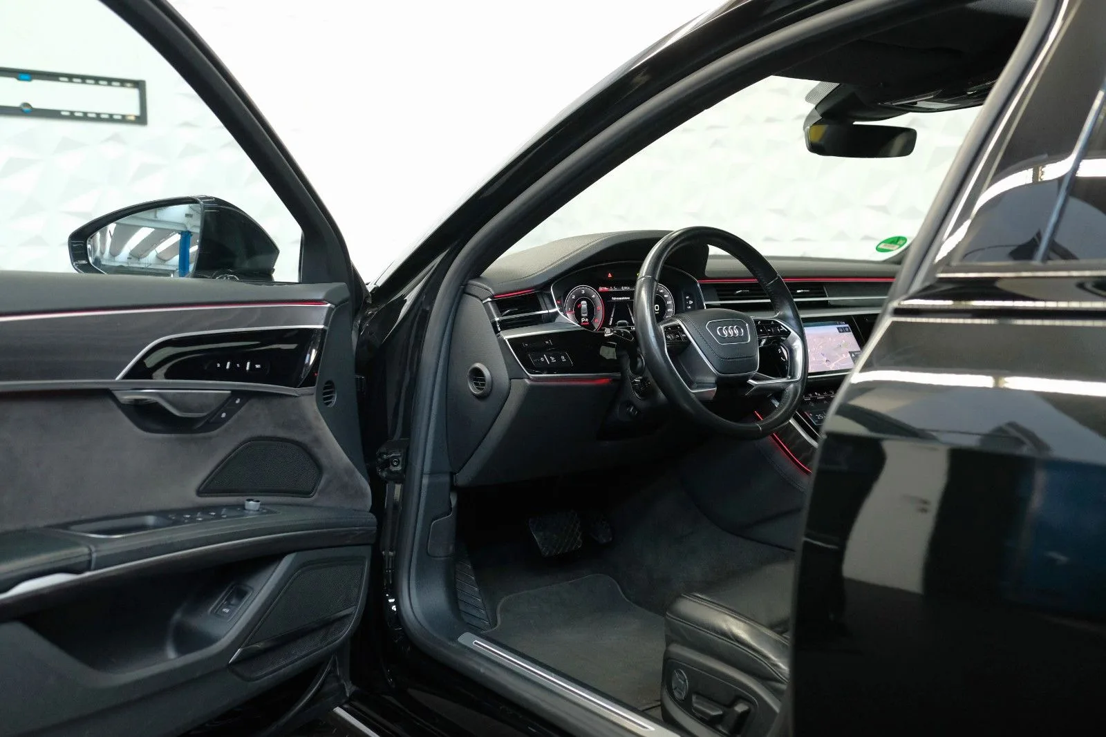 2019 Audi A8, 12/30