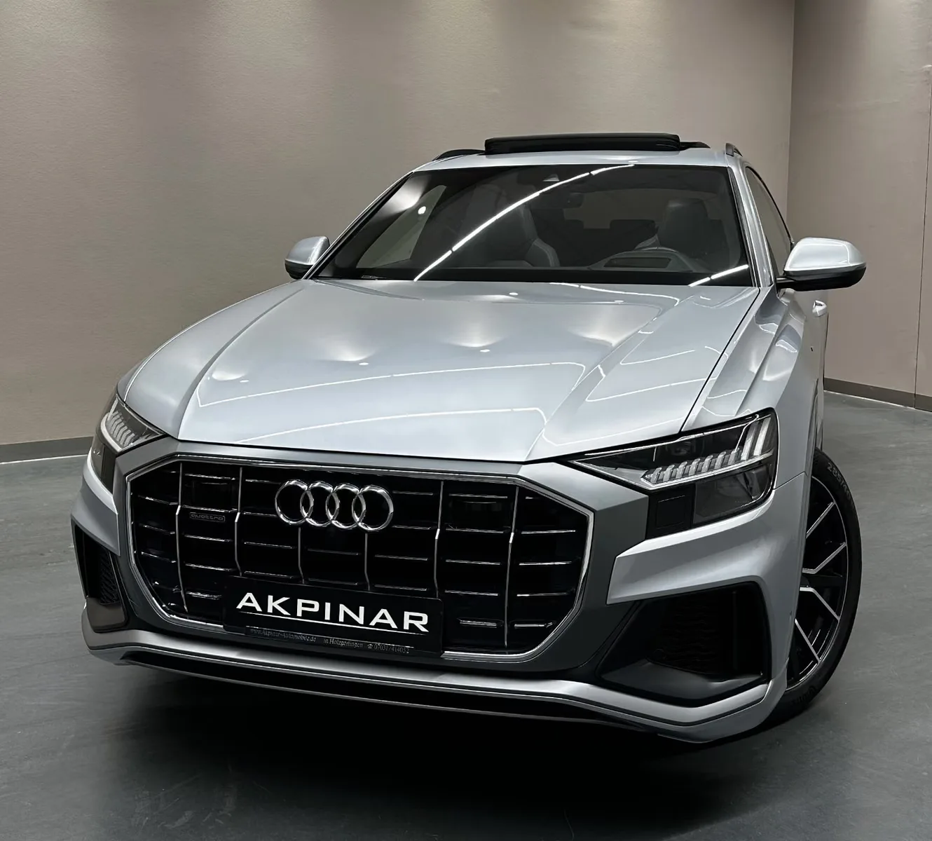 2019 Audi Q8 50 TDI quattro, 2/30