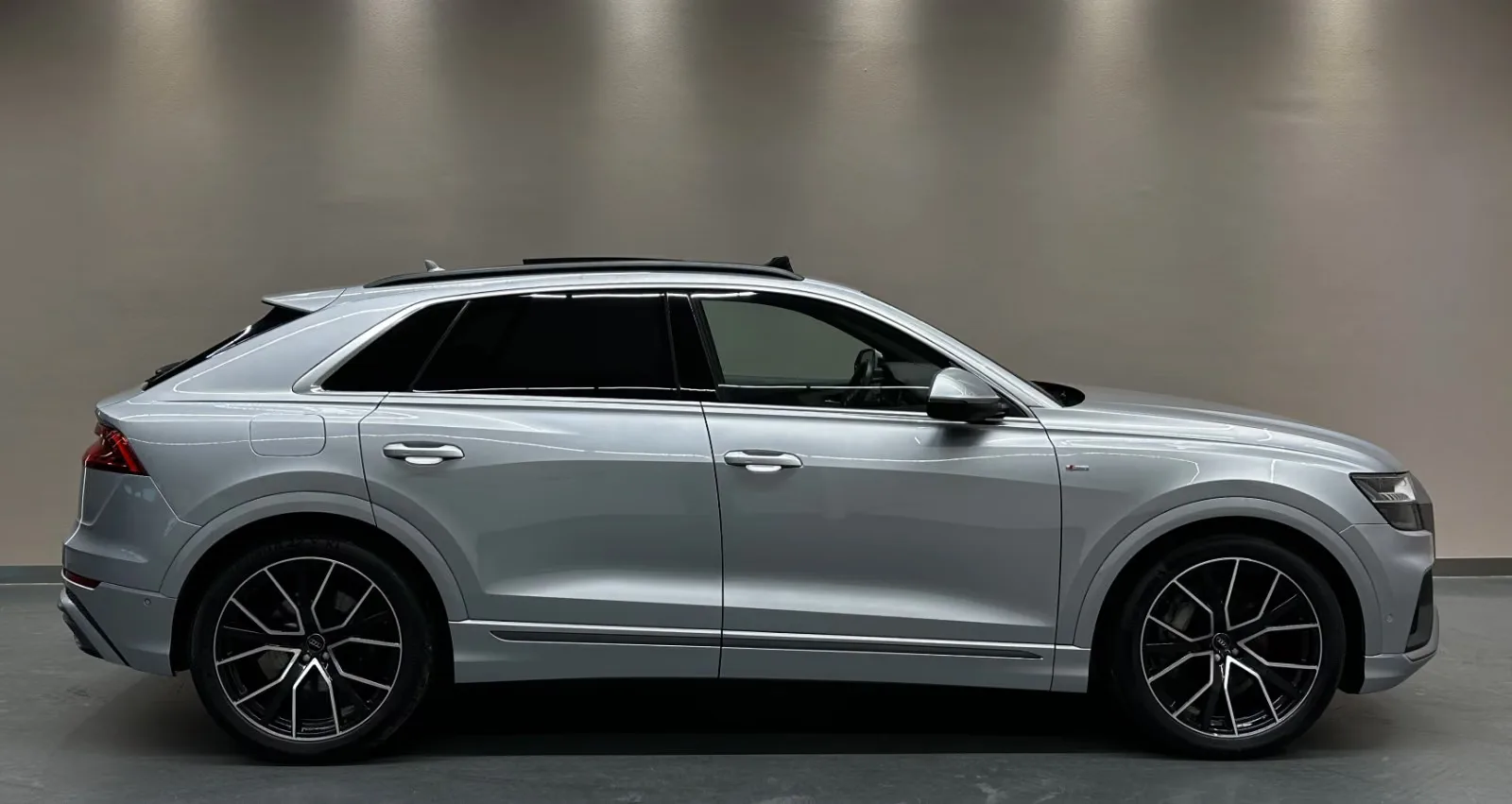 2019 Audi Q8 50 TDI quattro, 7/30