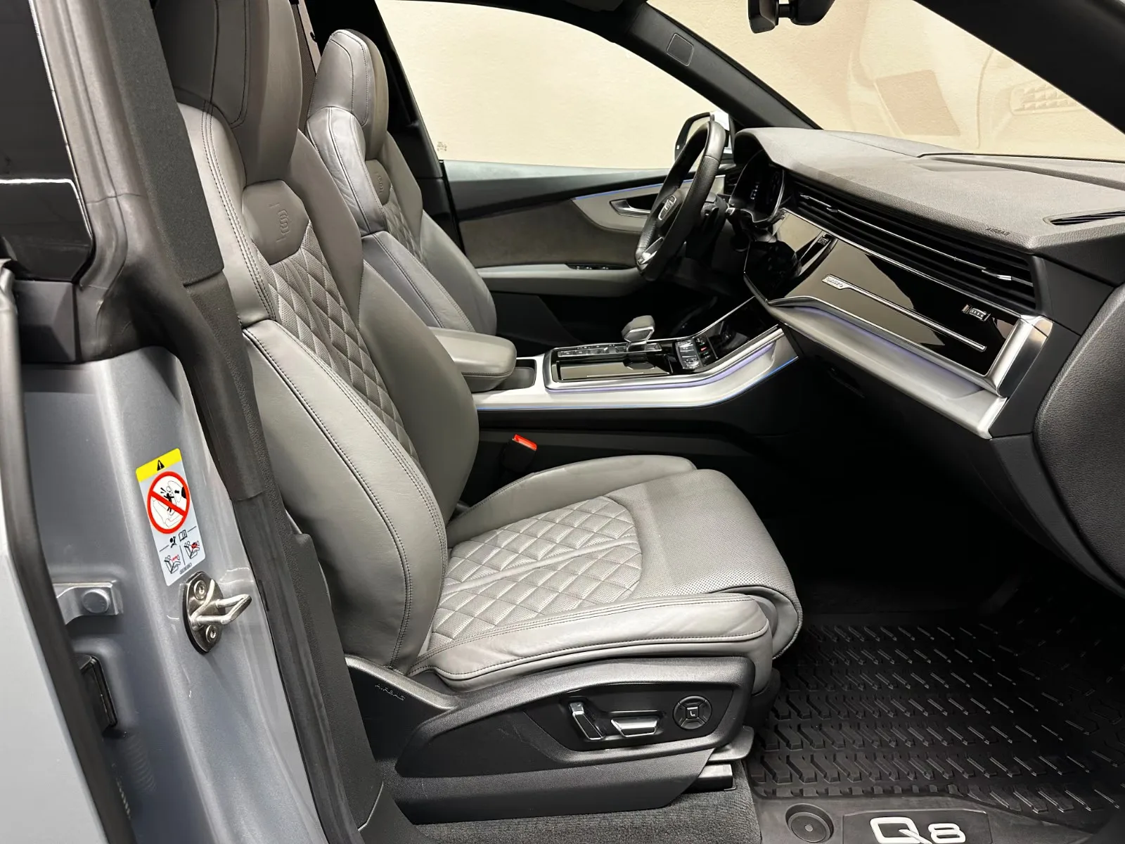 2019 Audi Q8 50 TDI quattro, 27/30
