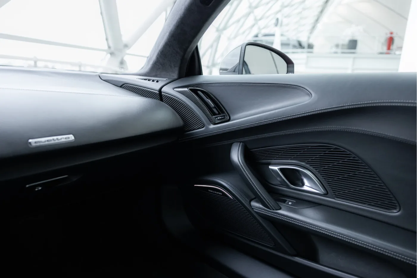 2019 Audi R8 V10 performance quattro offered by an official McLaren and Morgan dealer in Utrecht, Netherlands, photo 9 of 25