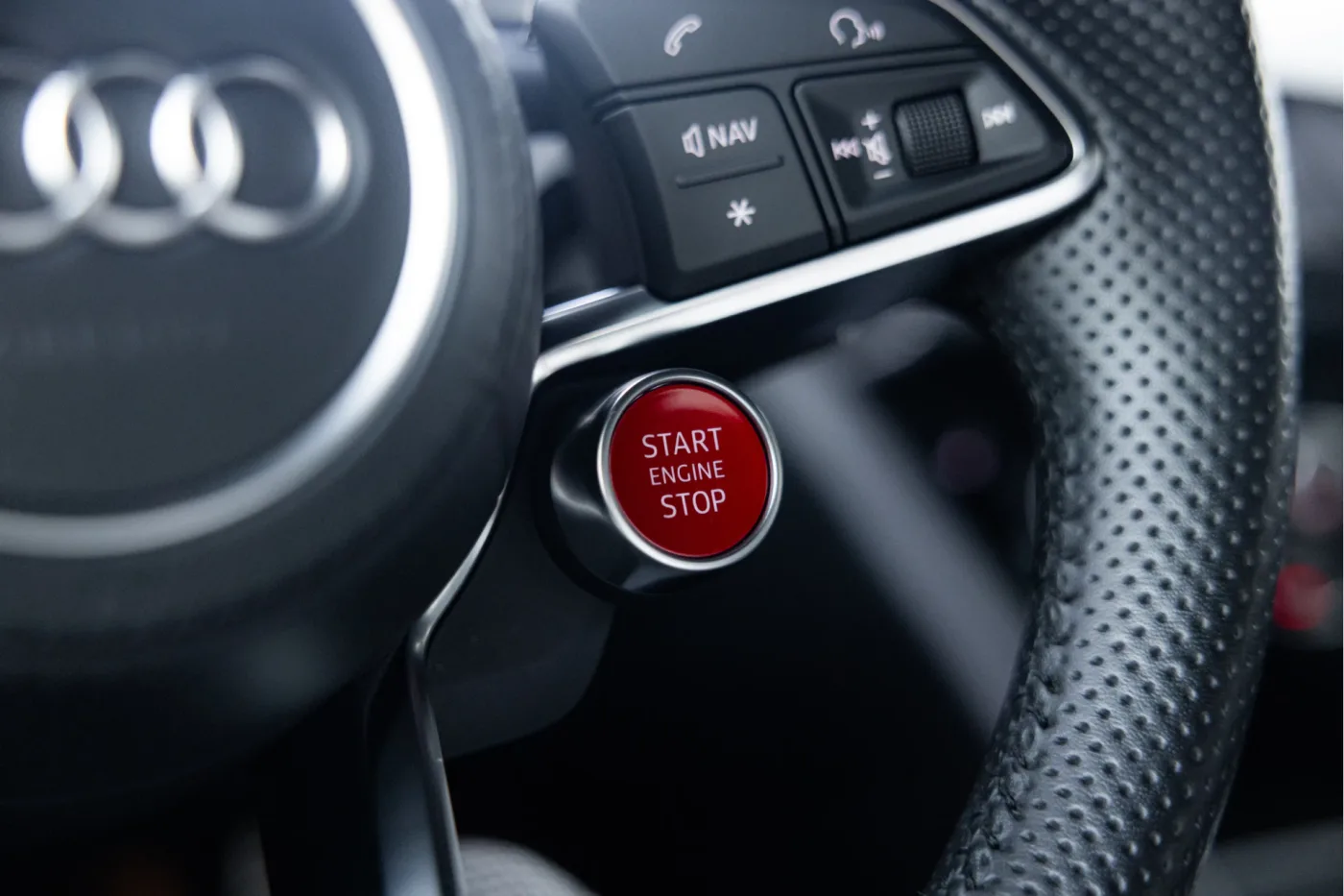 2019 Audi R8 V10 performance quattro offered by an official McLaren and Morgan dealer in Utrecht, Netherlands, photo 16 of 25