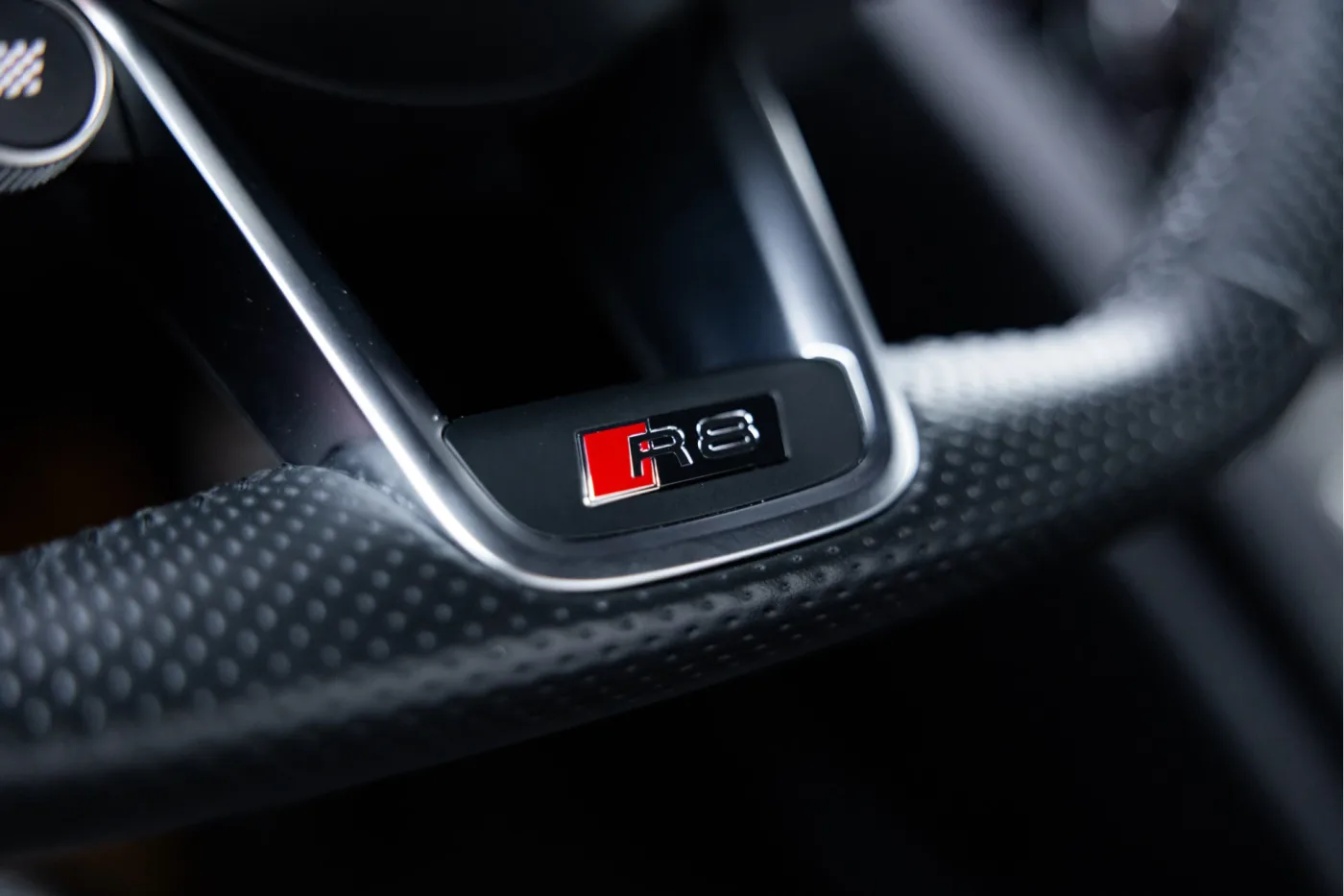 2019 Audi R8 V10 performance quattro offered by an official McLaren and Morgan dealer in Utrecht, Netherlands, photo 17 of 25