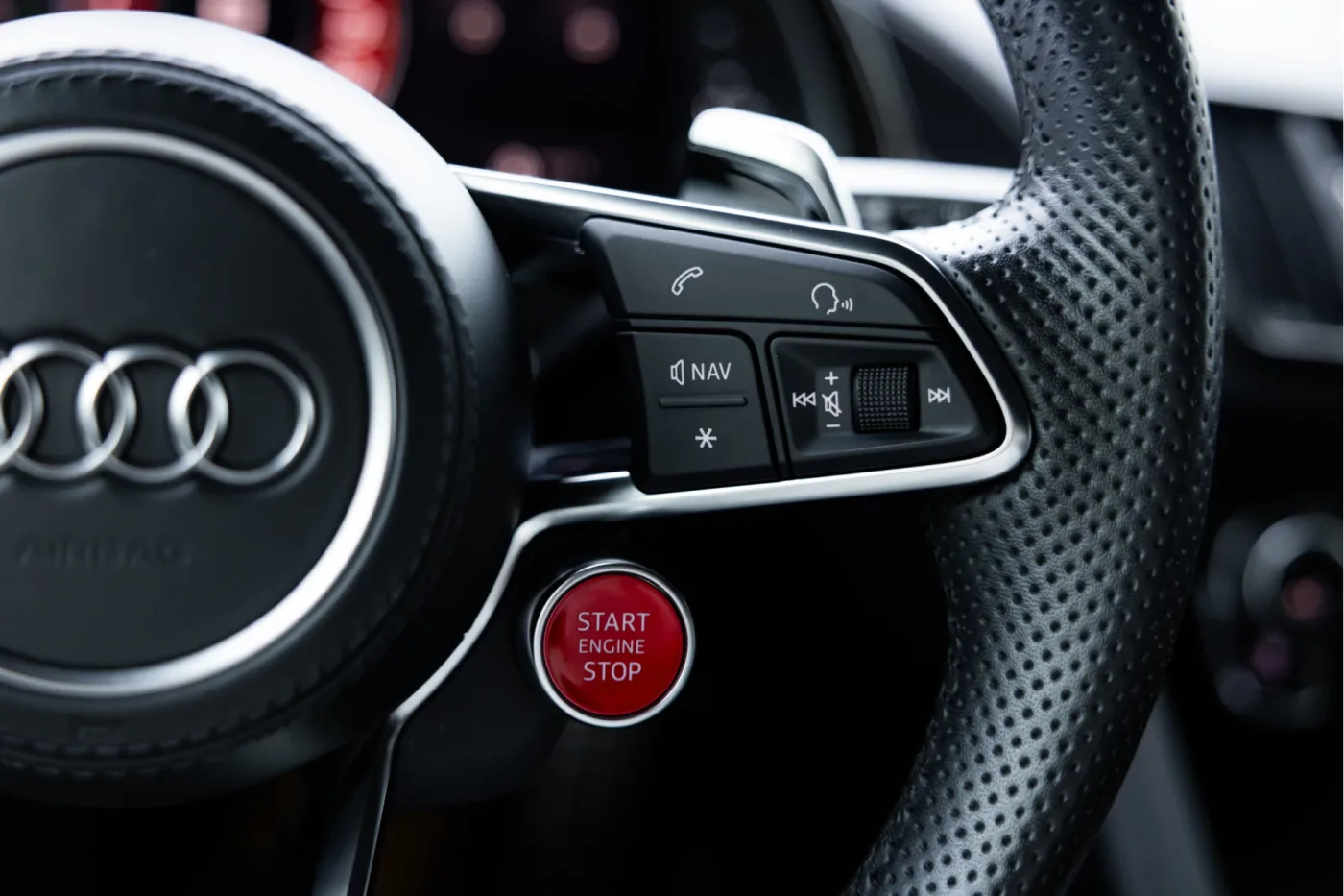 2019 Audi R8 V10 performance quattro offered by an official McLaren and Morgan dealer in Utrecht, Netherlands, photo 21 of 25