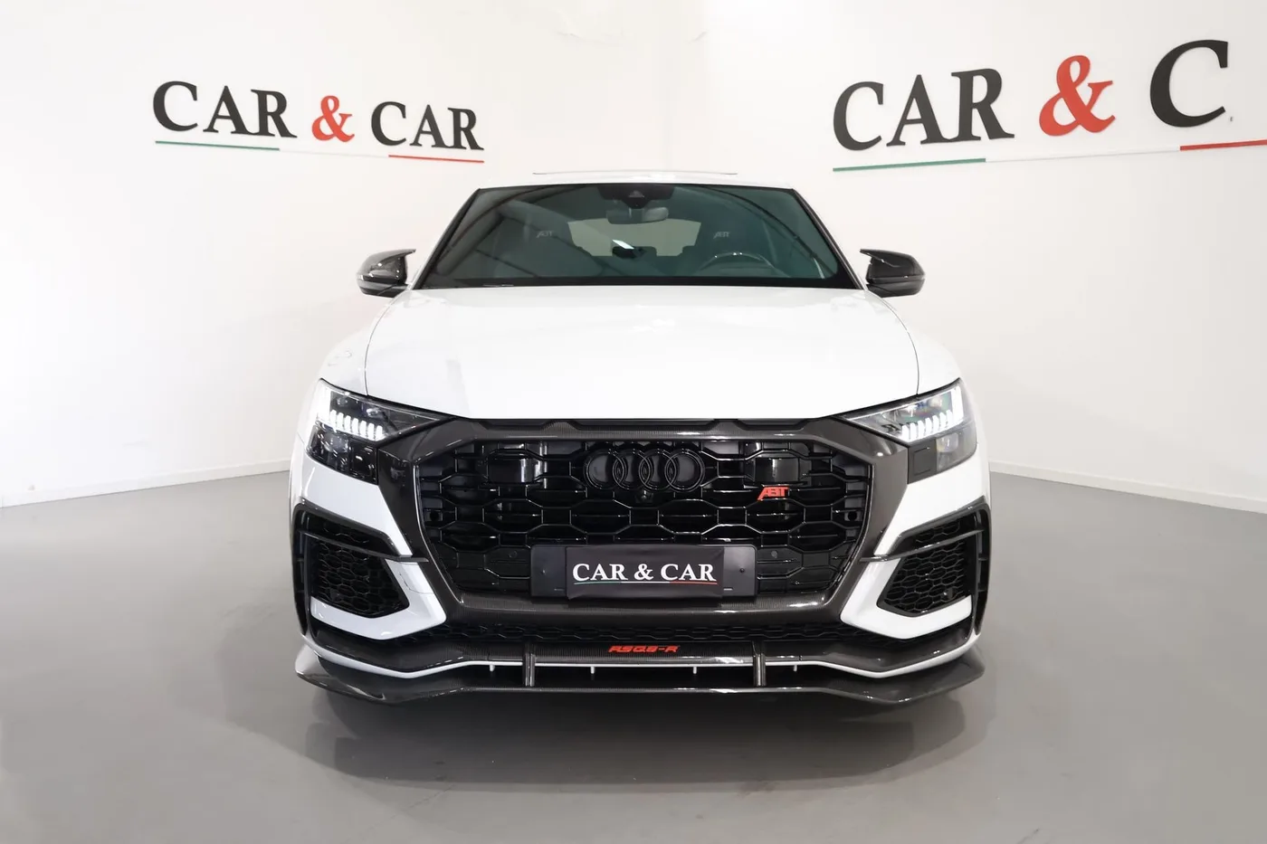 2019 Audi RS Q8 angeboten von einem Supersportwagenhändler in Zibido San Giacomo, Italien, Foto 3 von 25