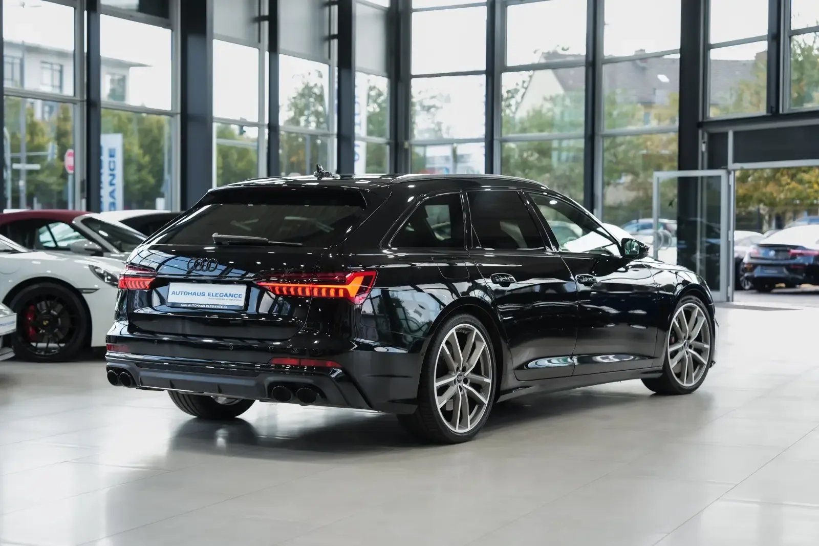 2019 Audi S6 Avant, 2/29