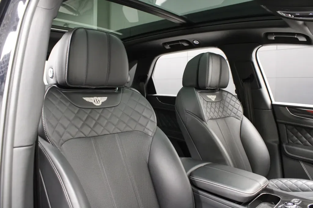 2019 Bentley Bentayga, 18/30