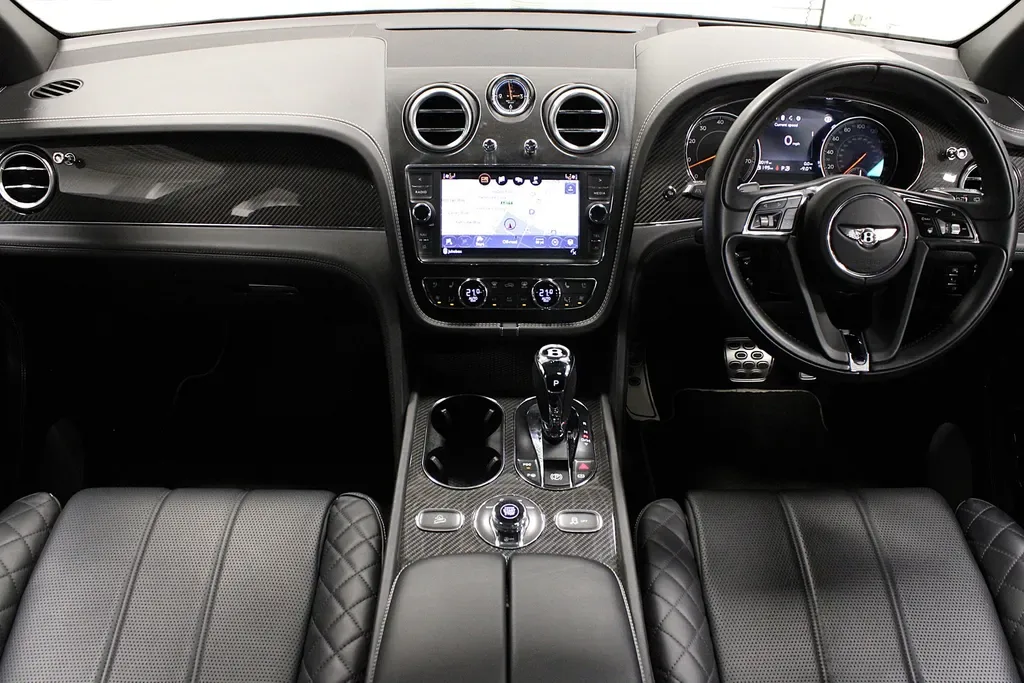 2019 Bentley Bentayga, 21/30